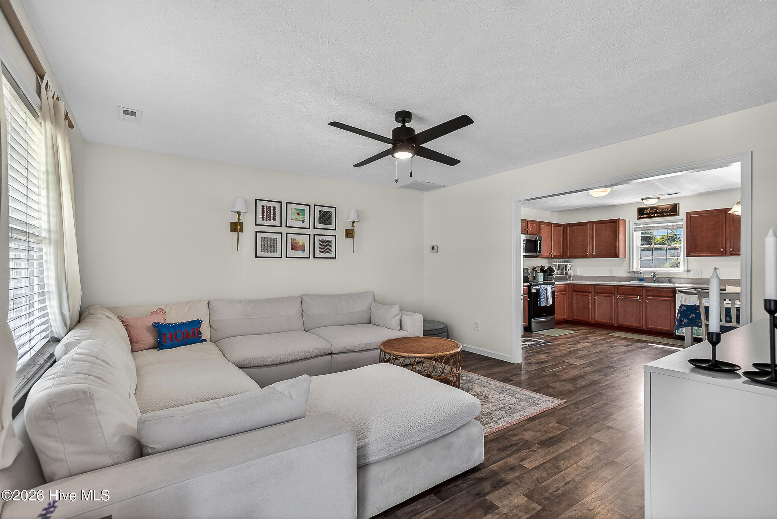 122 Waverly Way