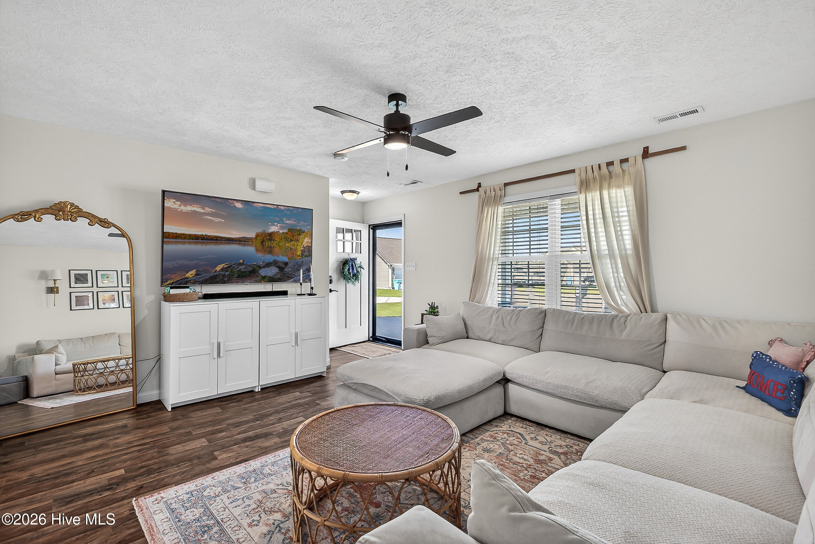 122 Waverly Way