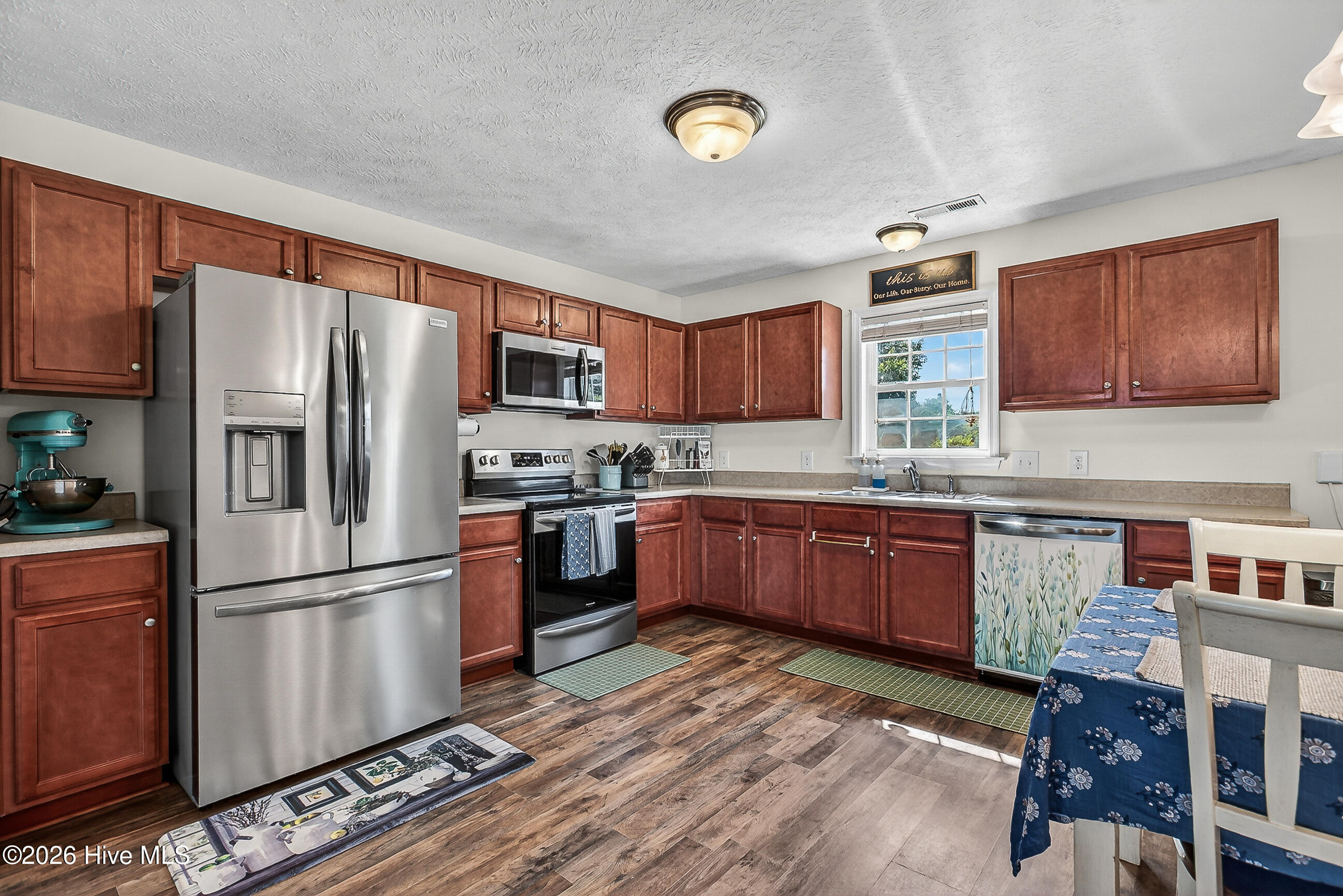 122 Waverly Way