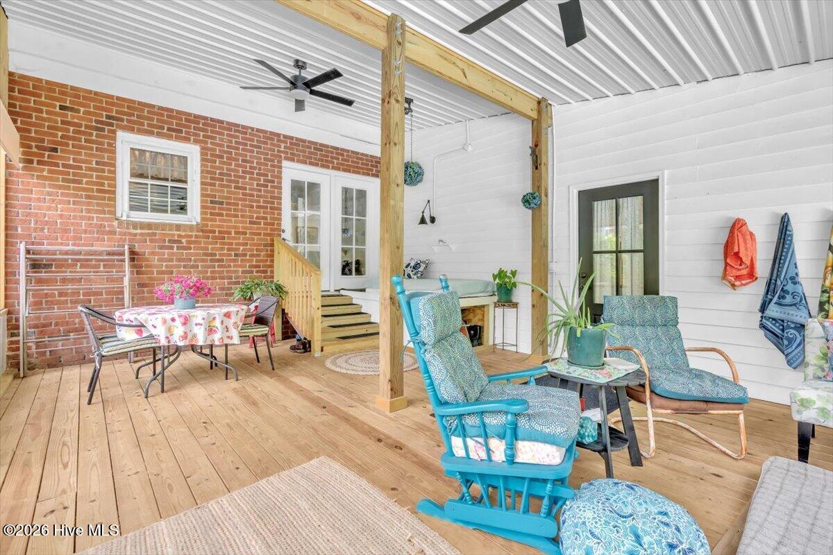 2235 Warrenton Way
