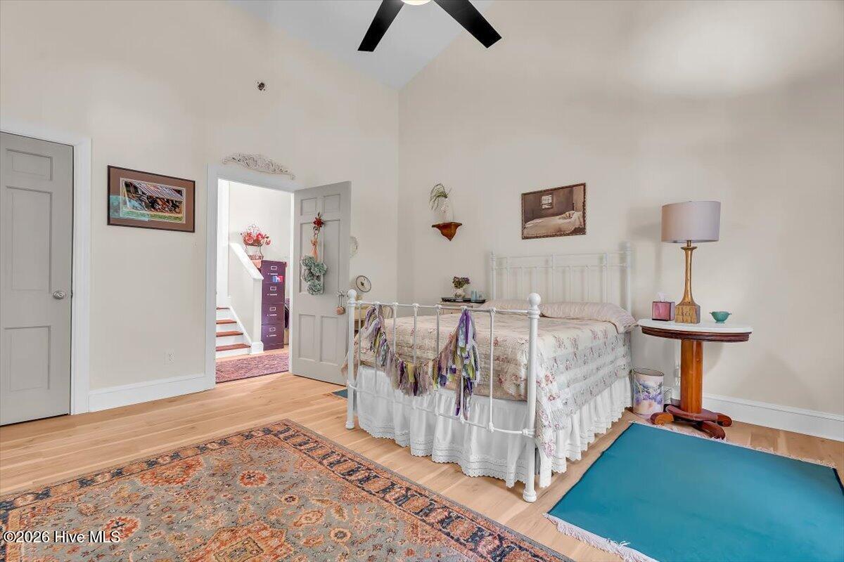 2235 Warrenton Way