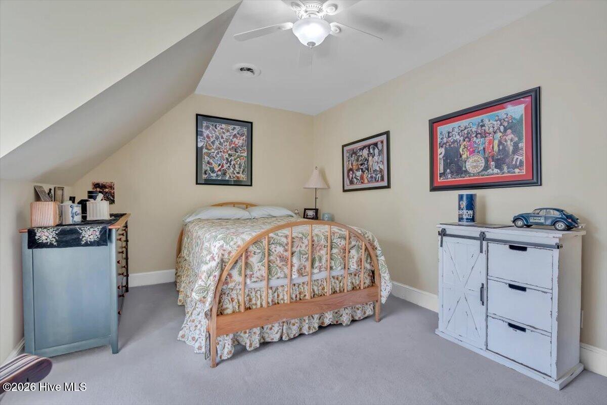 2235 Warrenton Way