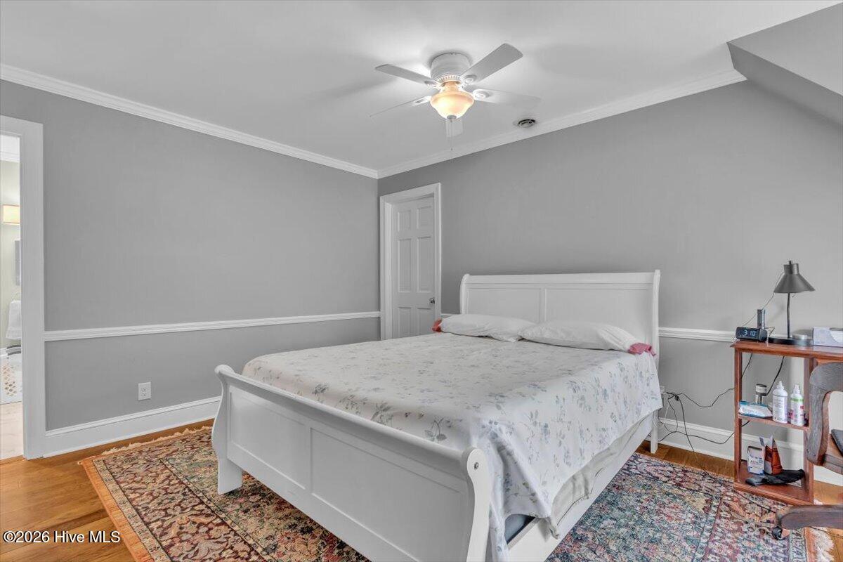 2235 Warrenton Way