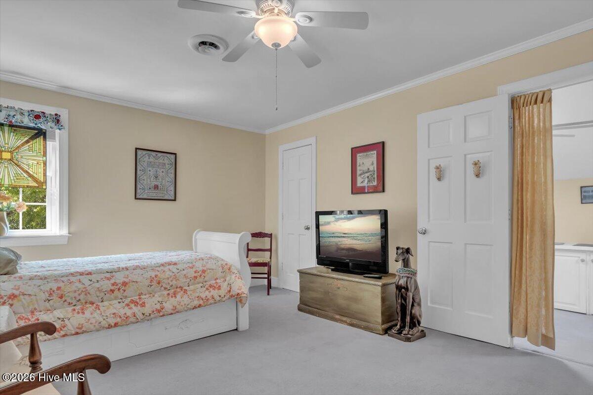 2235 Warrenton Way