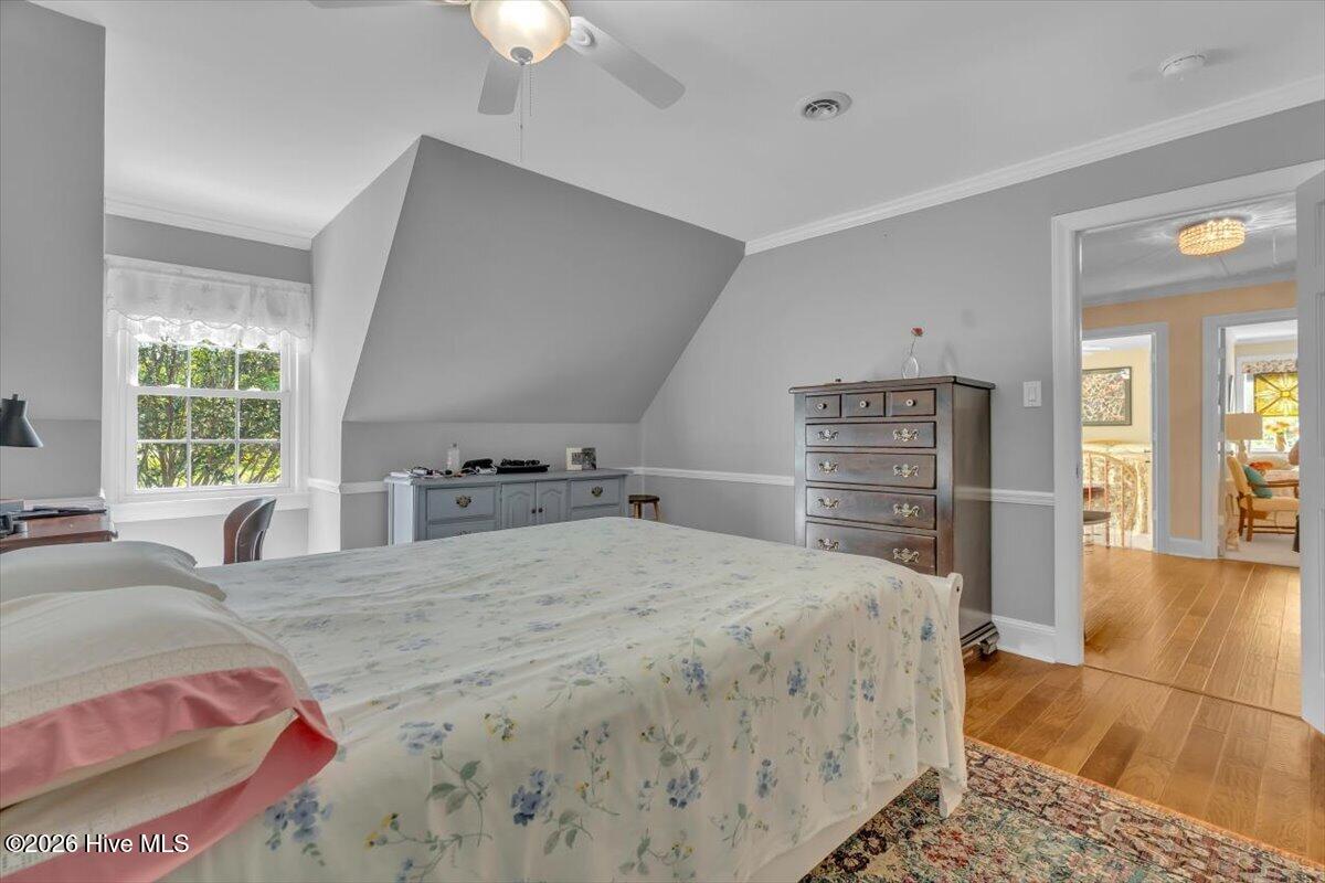 2235 Warrenton Way
