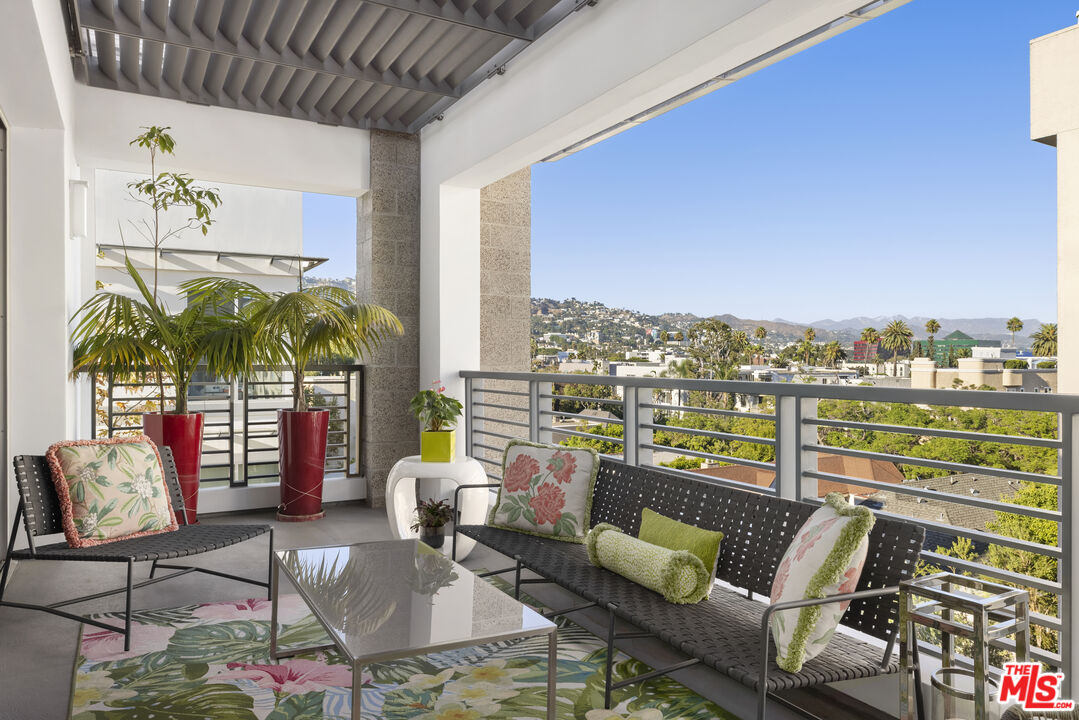450 N Palm Dr Unit: 507