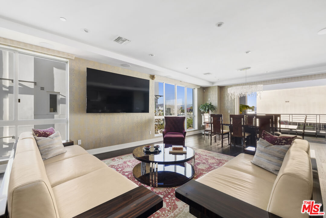 450 N Palm Dr Unit: 507