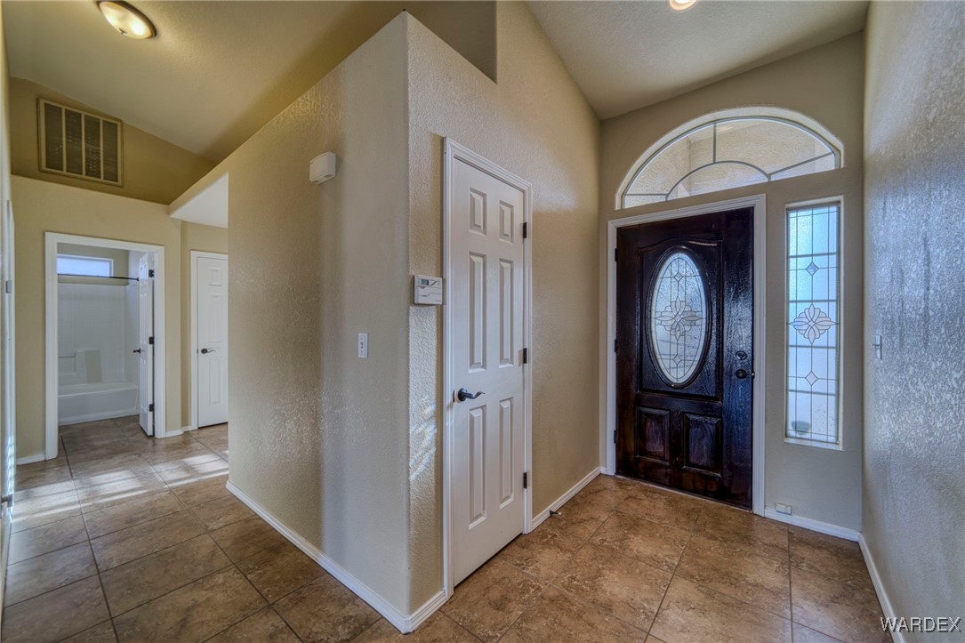 5864 S Desert Lakes Drive