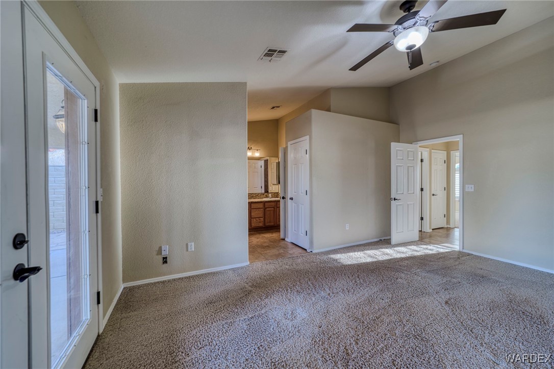 5864 S Desert Lakes Drive