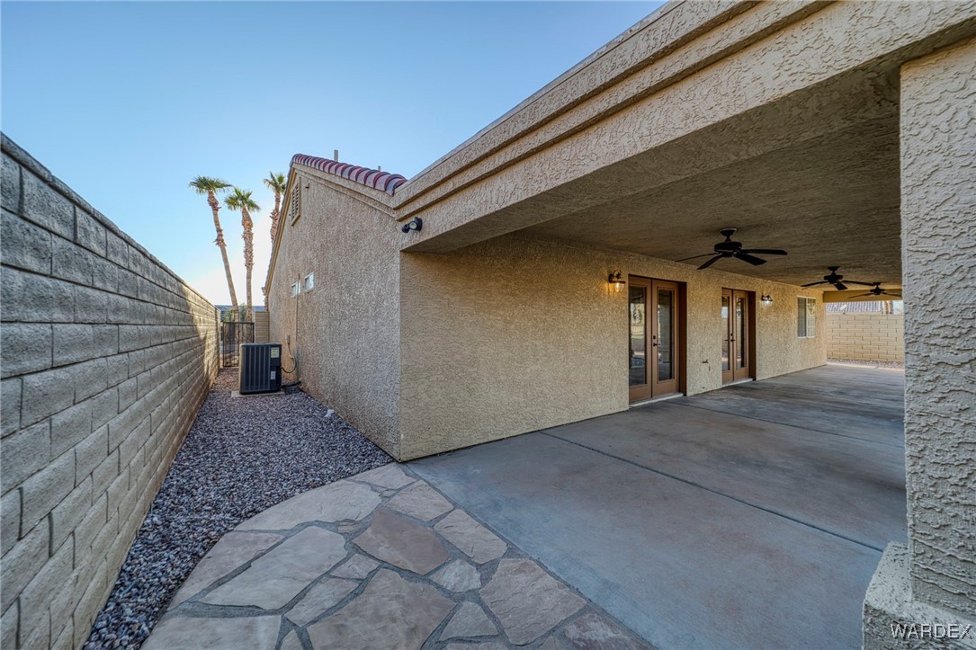 5864 S Desert Lakes Drive