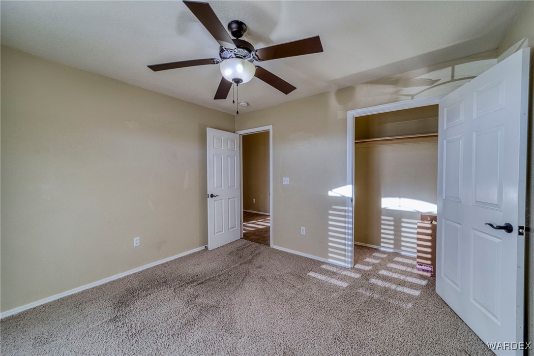 5864 S Desert Lakes Drive