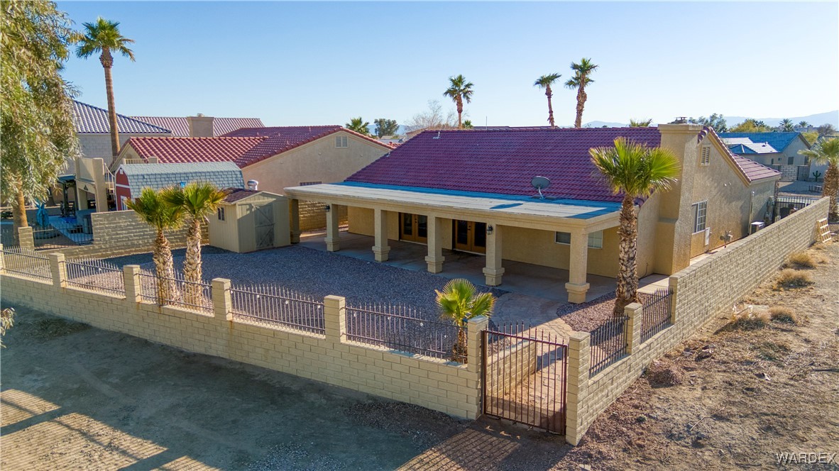 5864 S Desert Lakes Drive