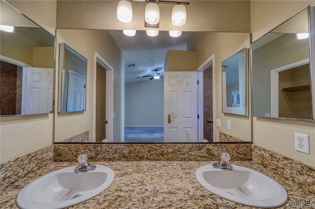 5864 S Desert Lakes Drive