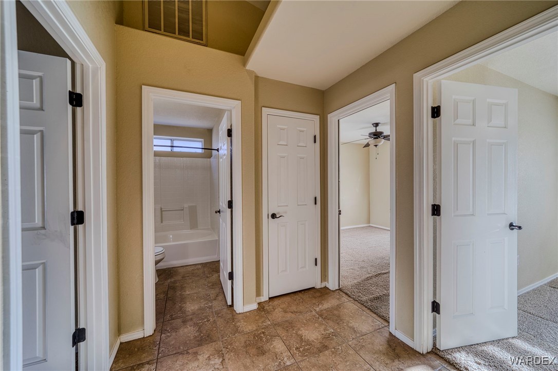 5864 S Desert Lakes Drive