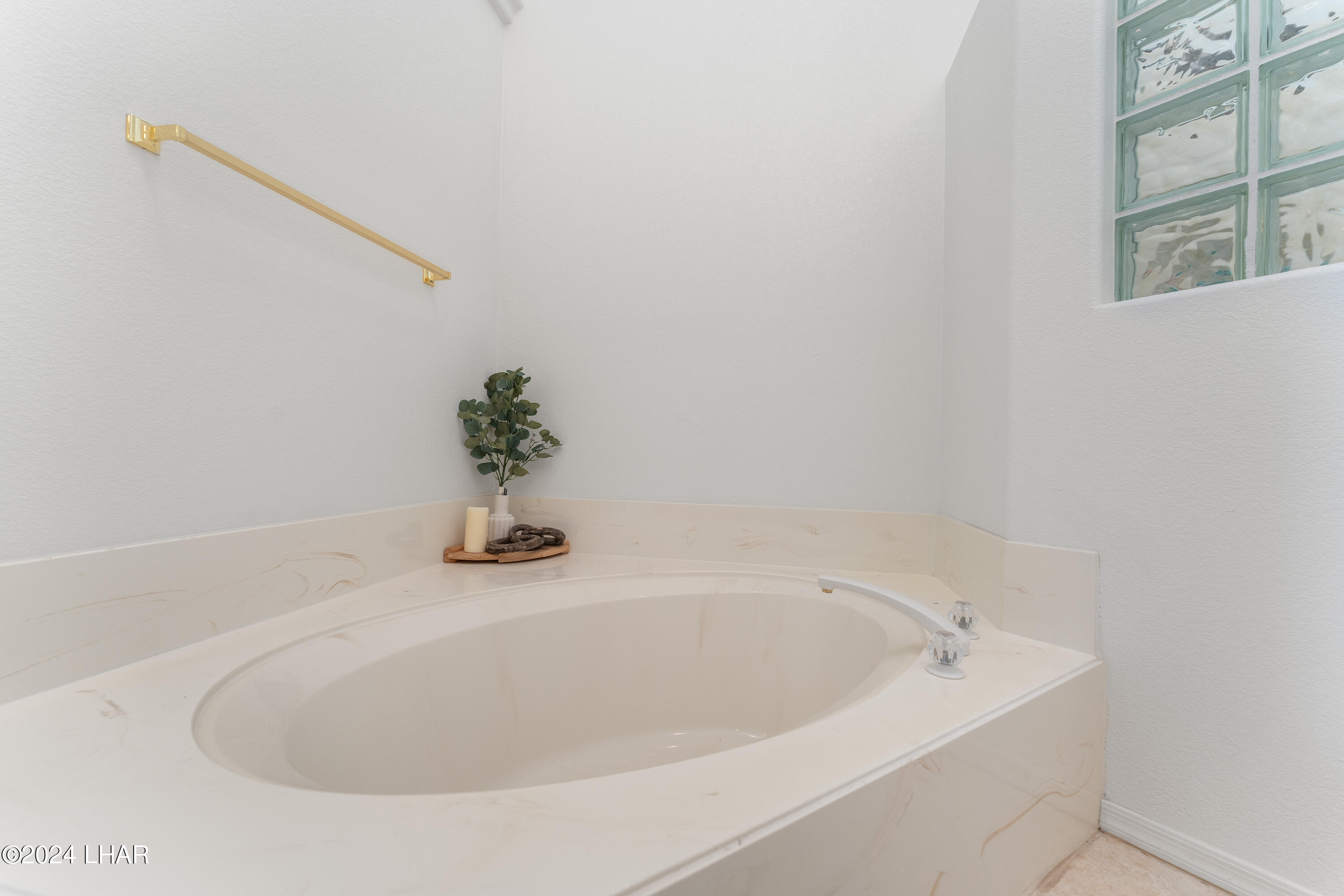 2871 Paseo Dorado