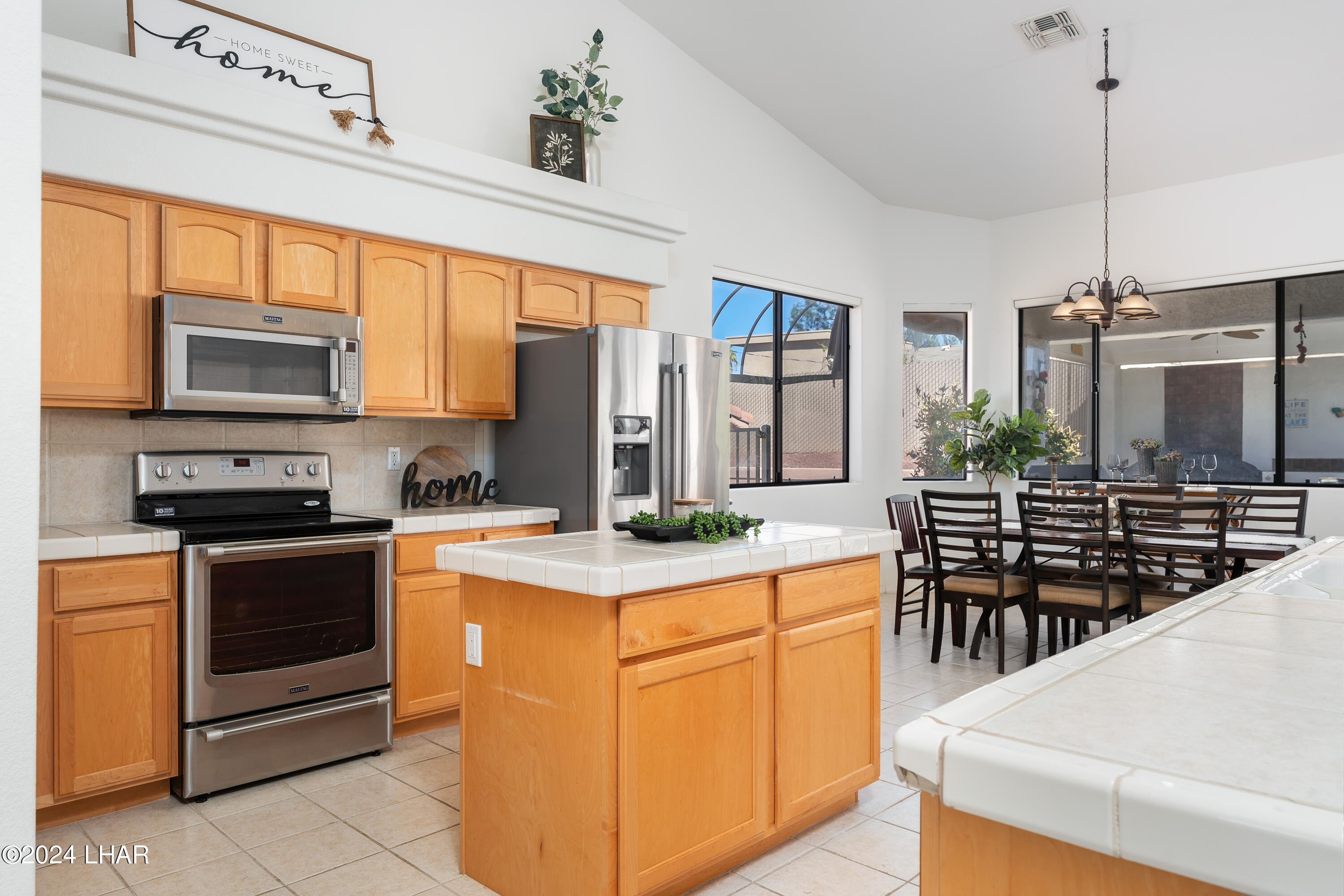 2871 Paseo Dorado