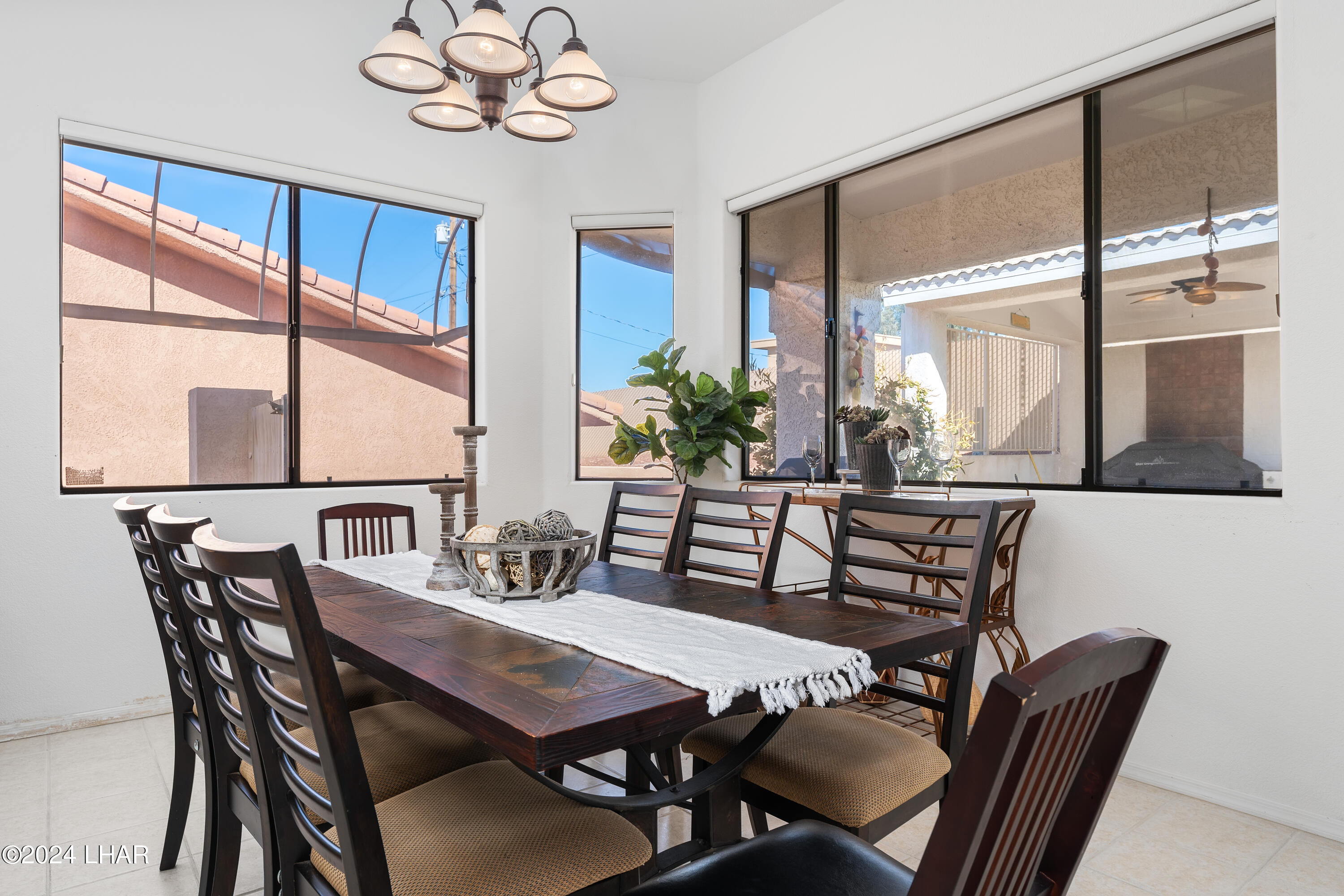 2871 Paseo Dorado