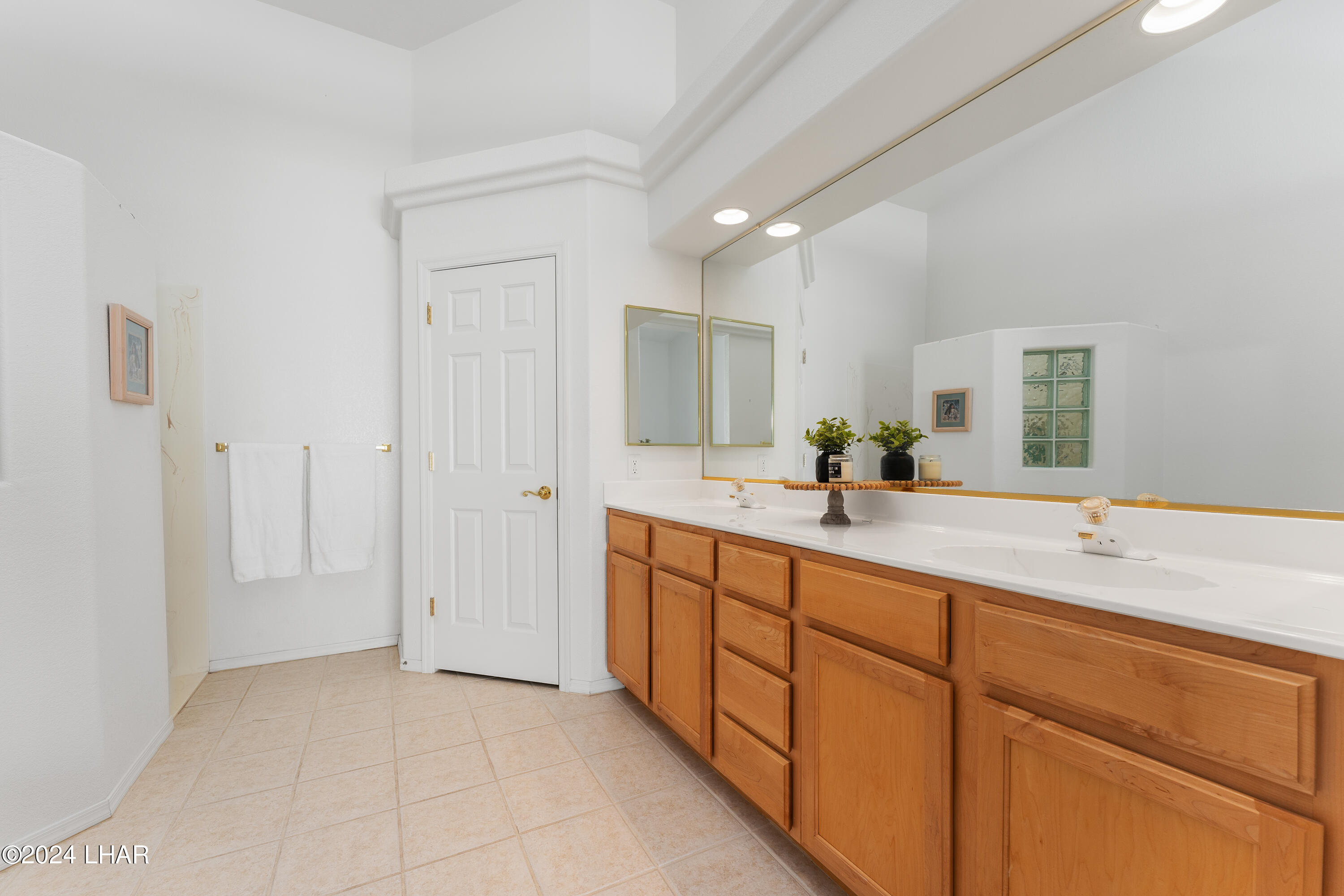 2871 Paseo Dorado