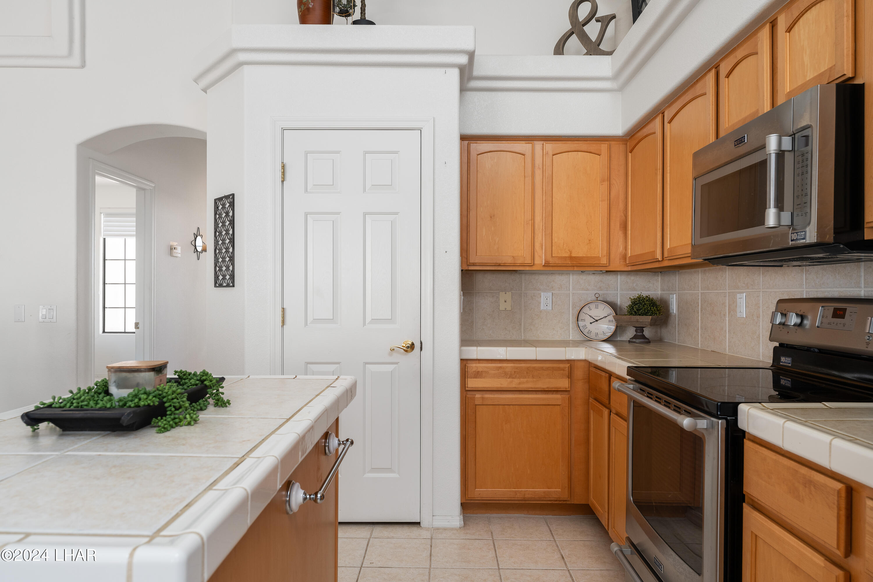 2871 Paseo Dorado