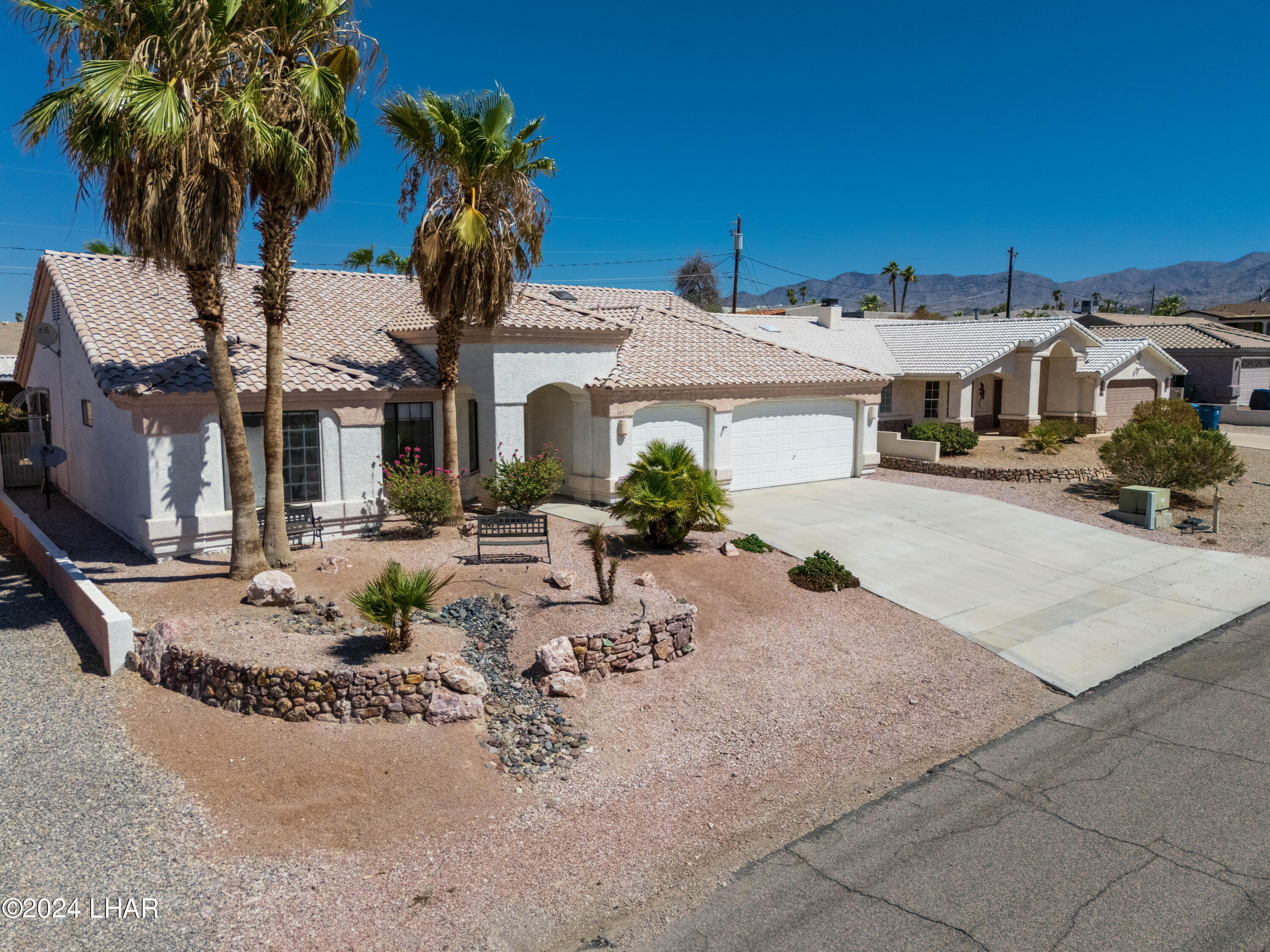 2871 Paseo Dorado