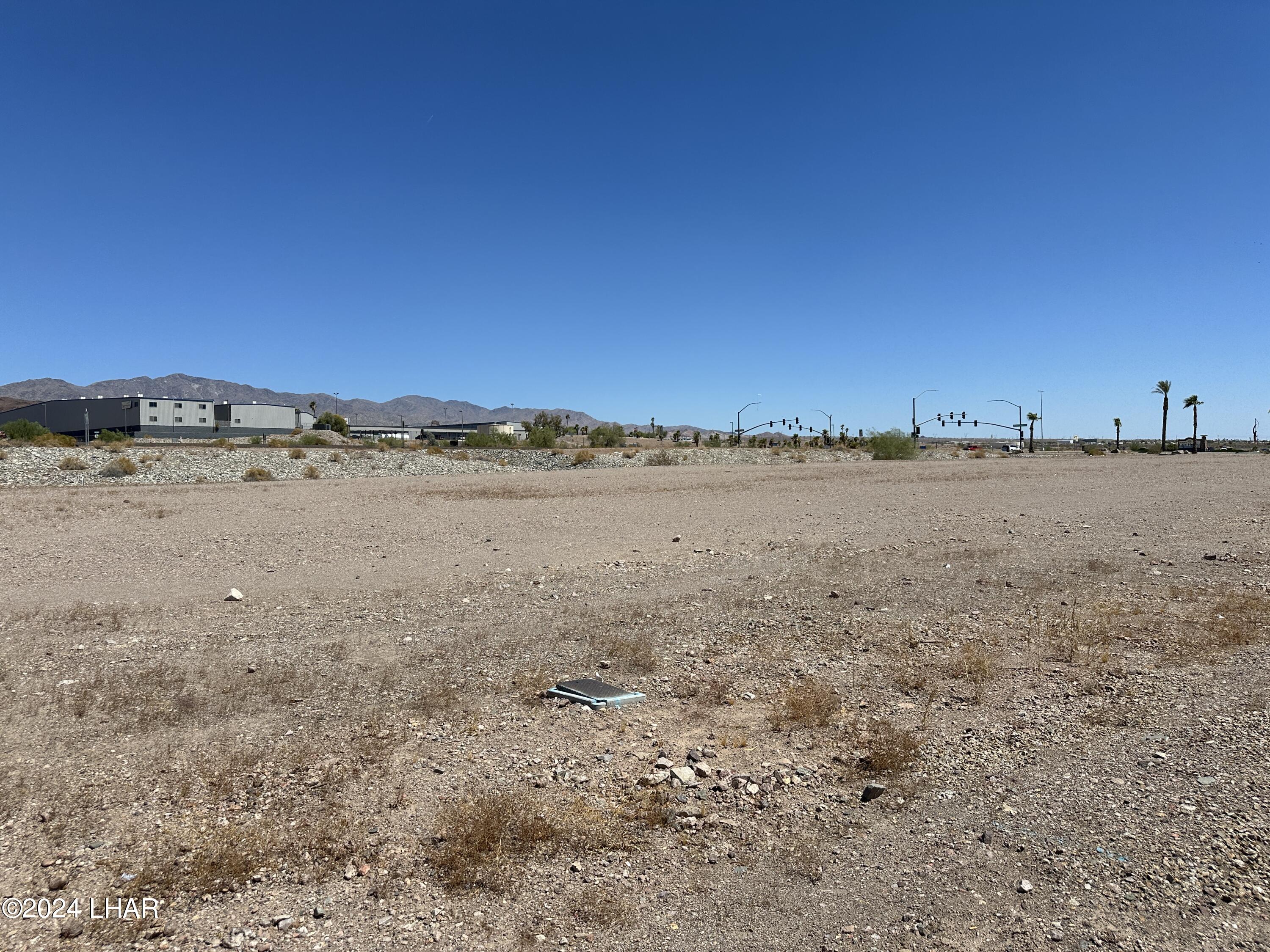 5621 N Highway 95