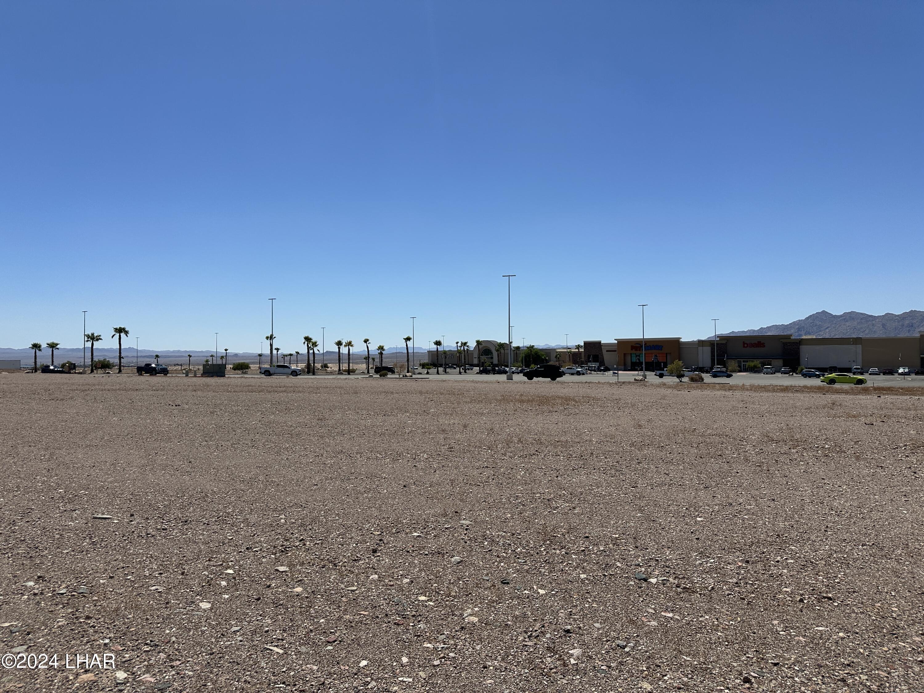 5621 N Highway 95