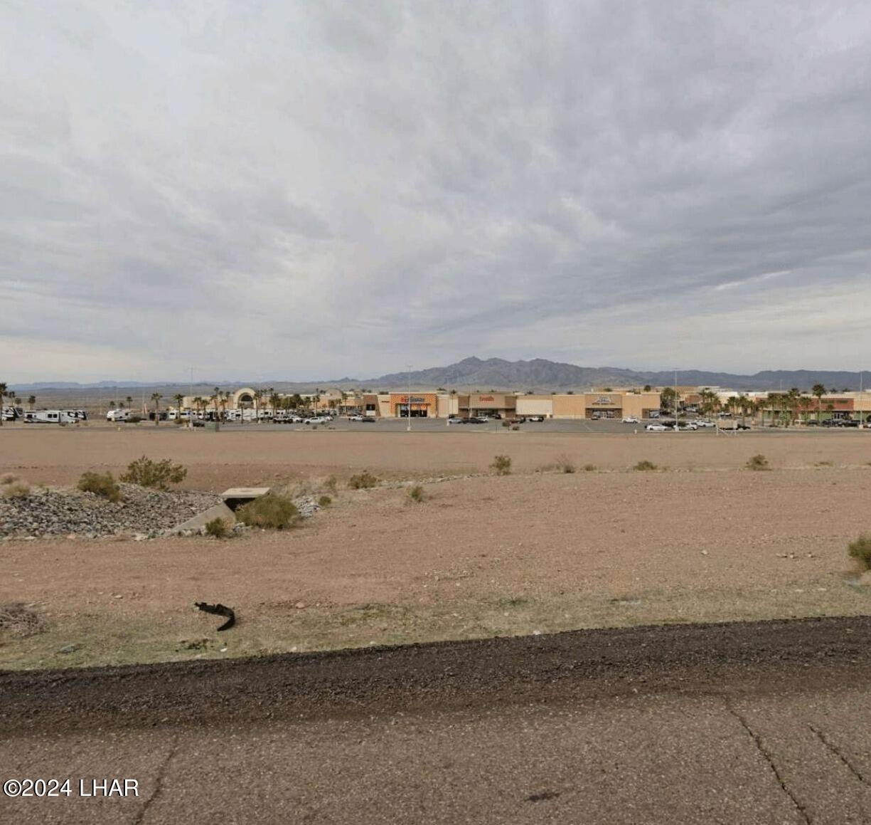 5621 N Highway 95