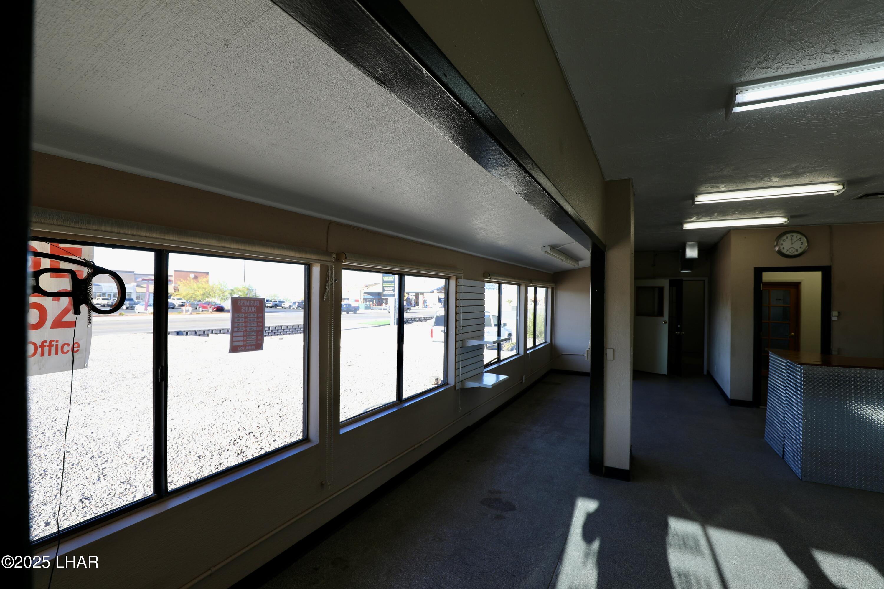 82 N Lake Havasu Ave