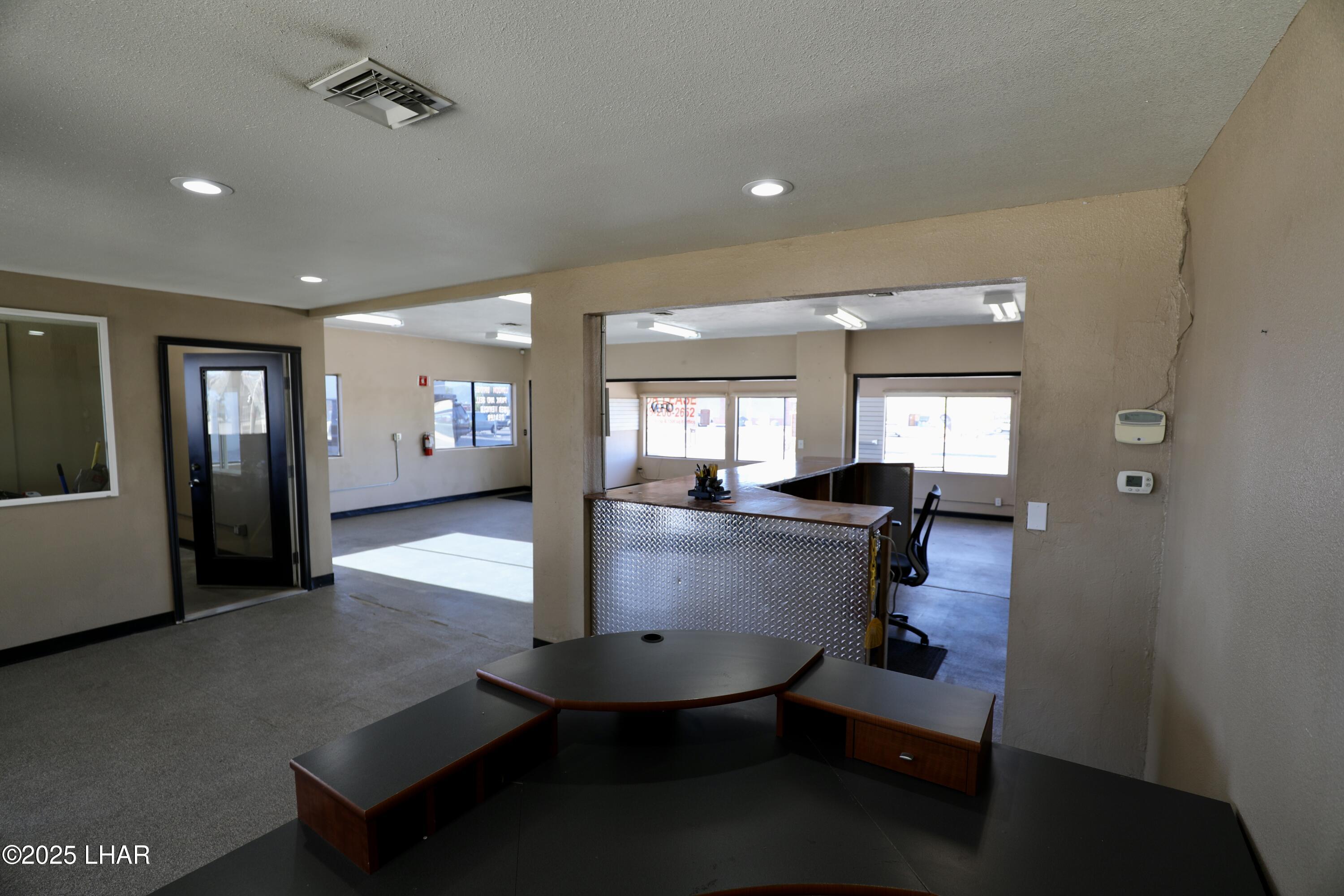 82 N Lake Havasu Ave