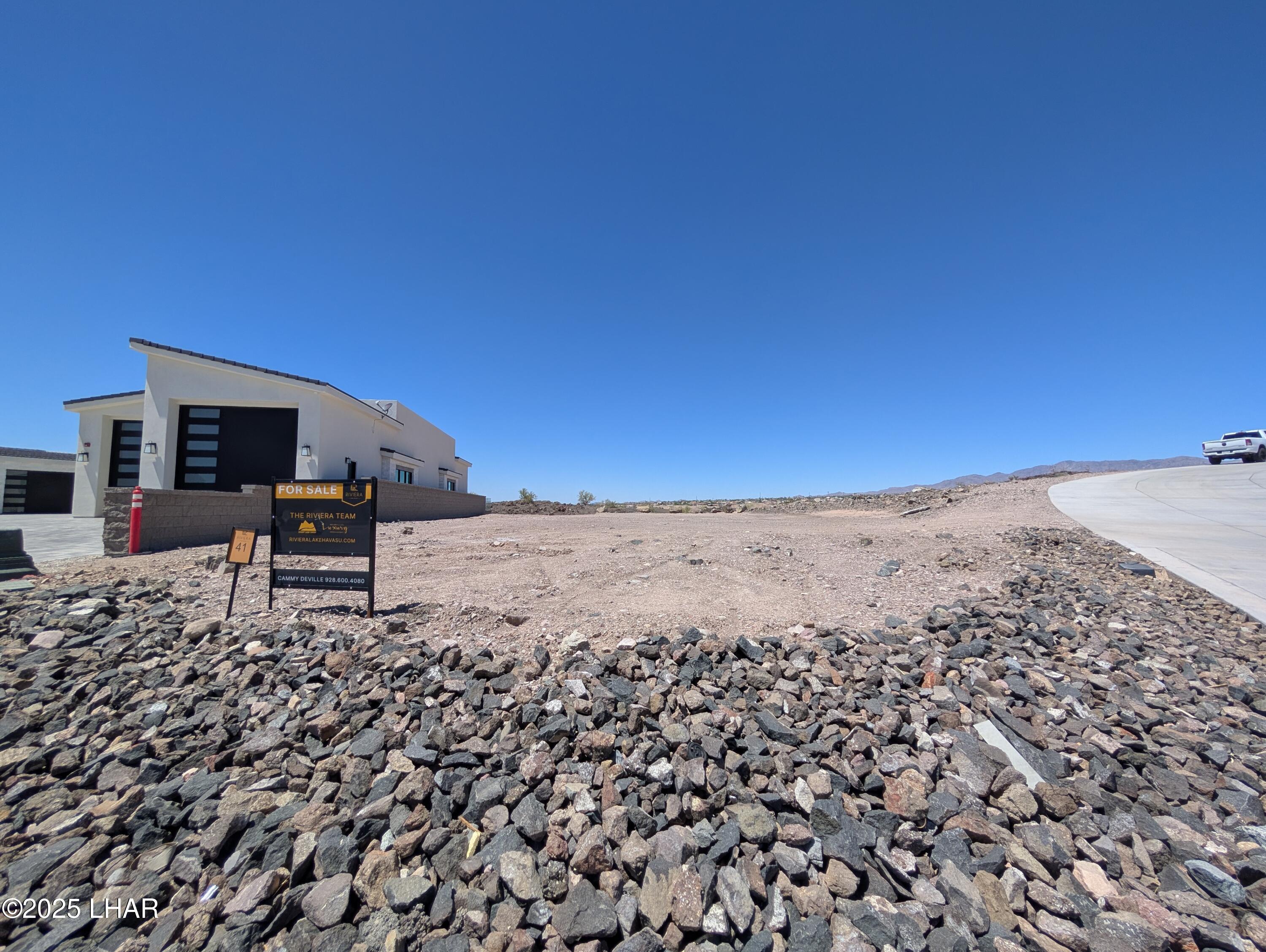 2435 Sunset Rdg Ct W