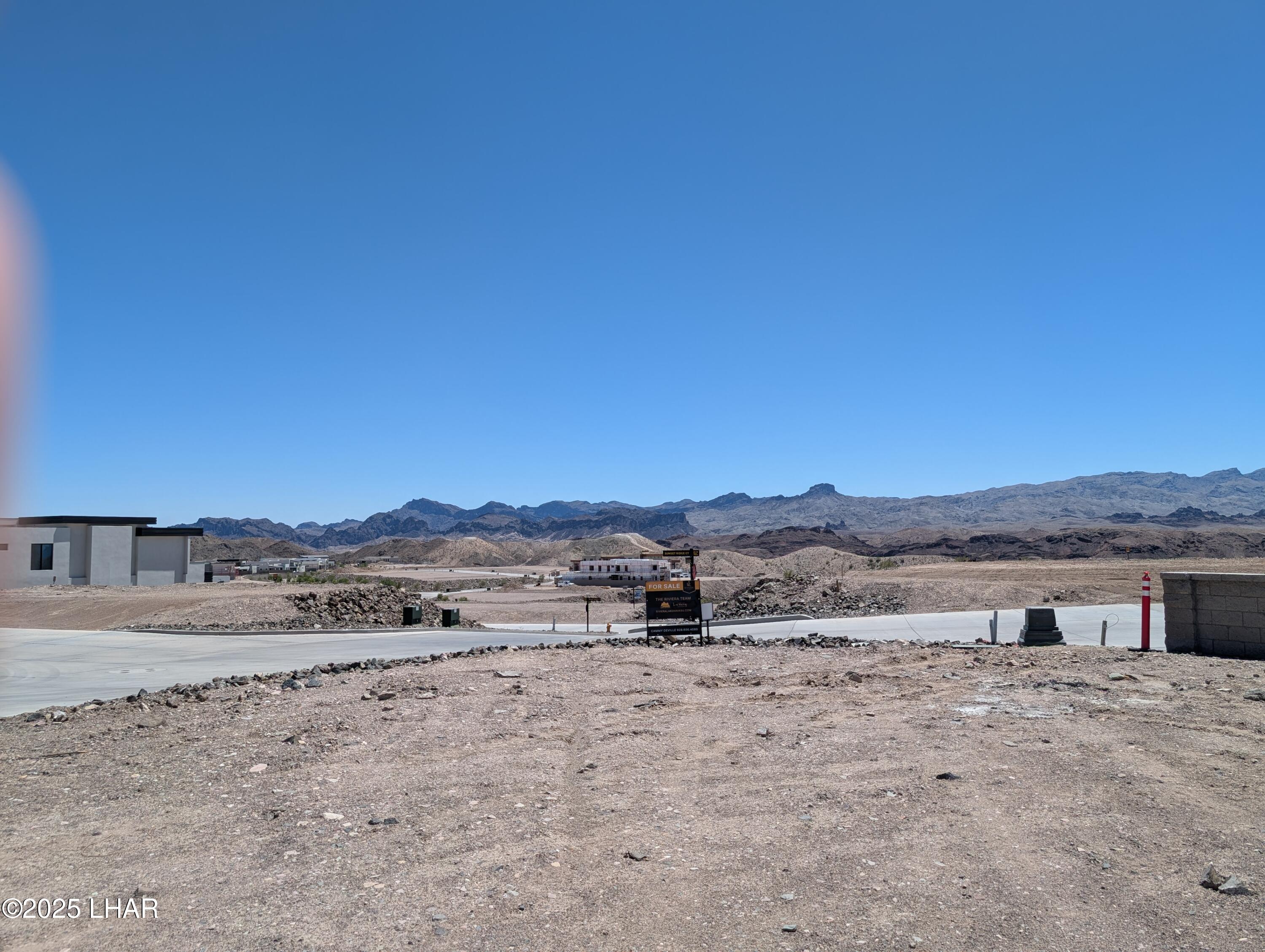 2435 Sunset Rdg Ct W
