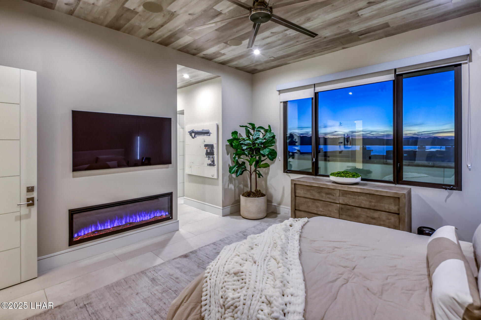 2256 Marina View Way