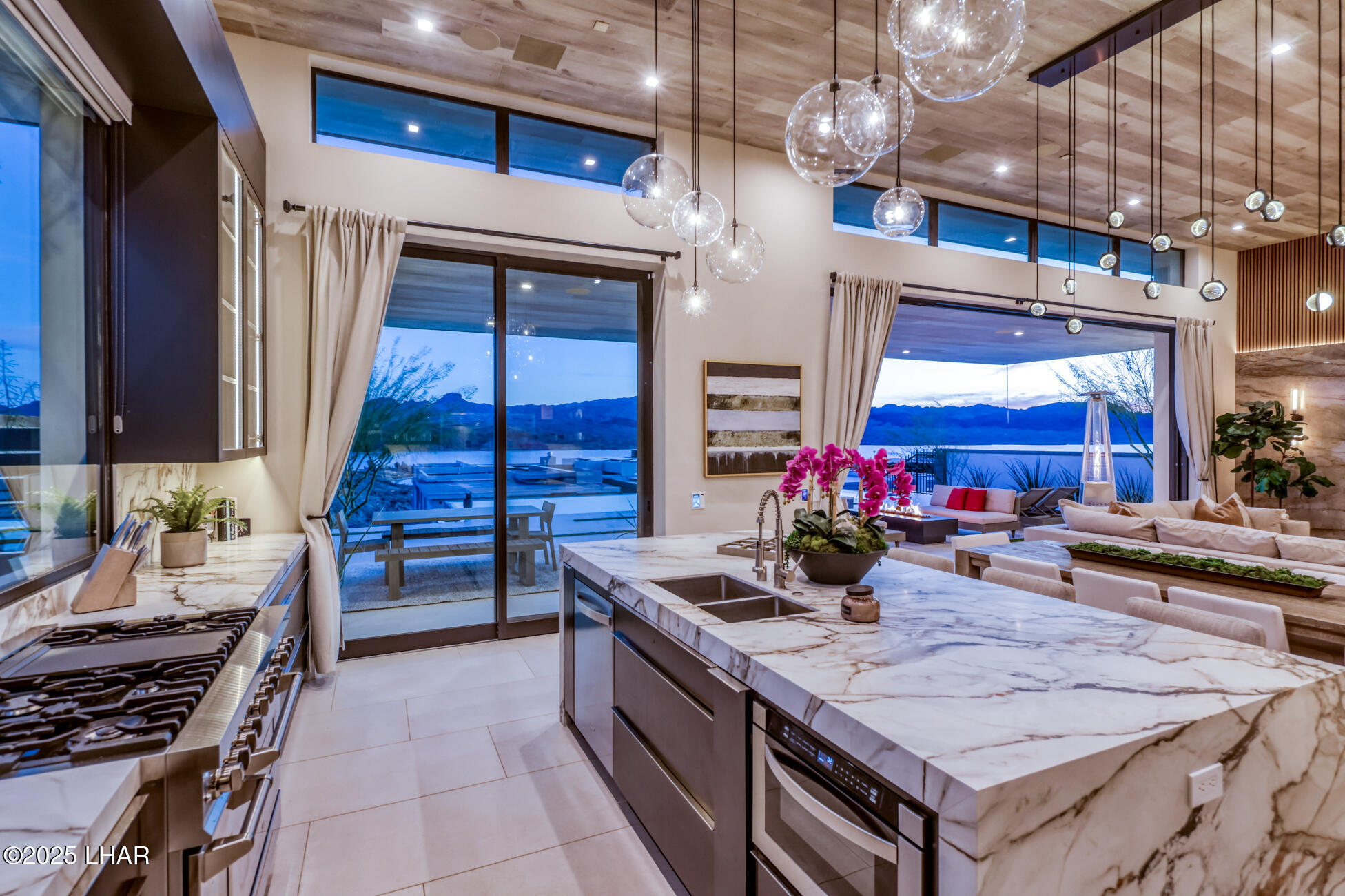 2256 Marina View Way