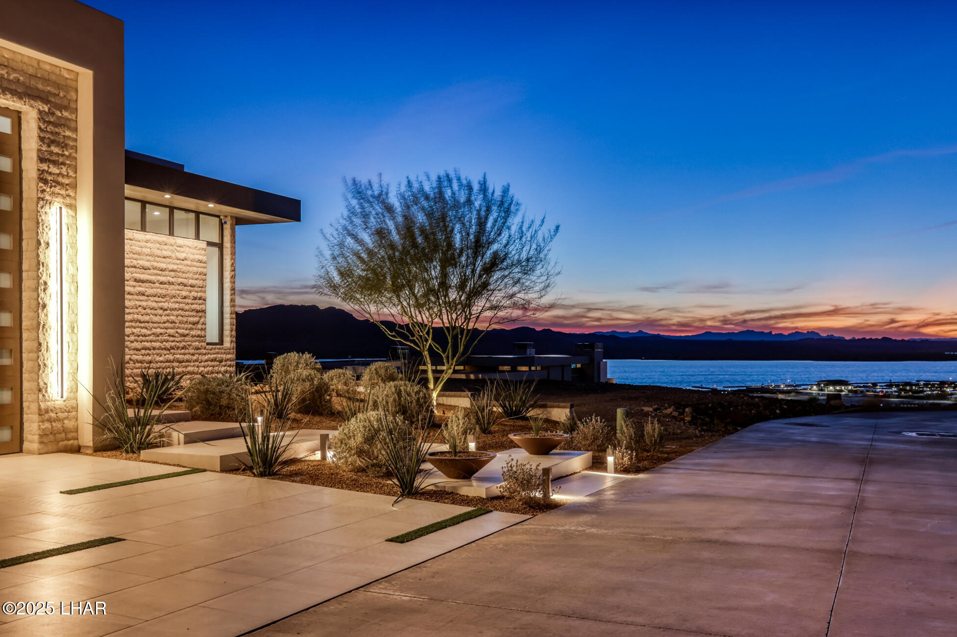 2256 Marina View Way