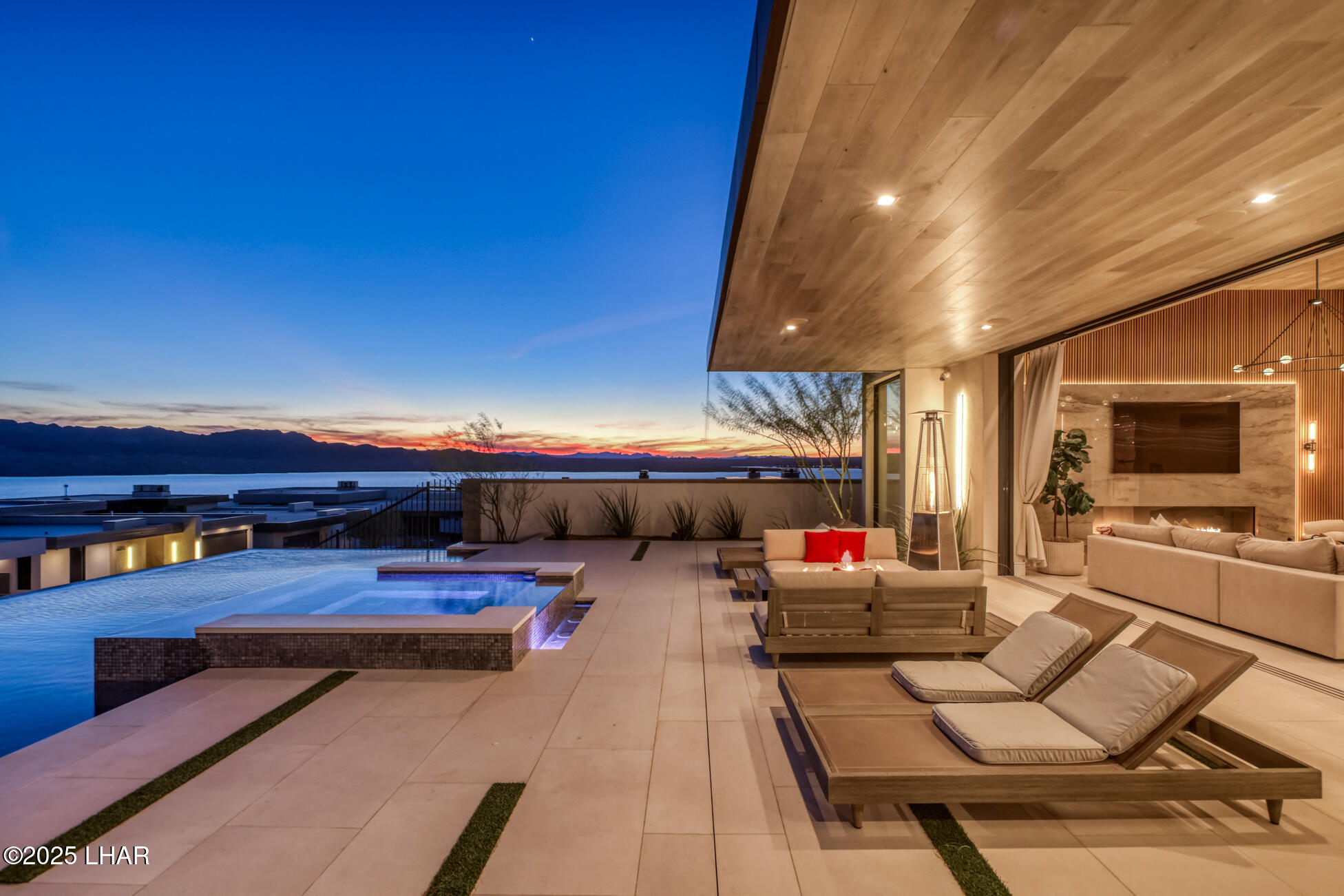 2256 Marina View Way