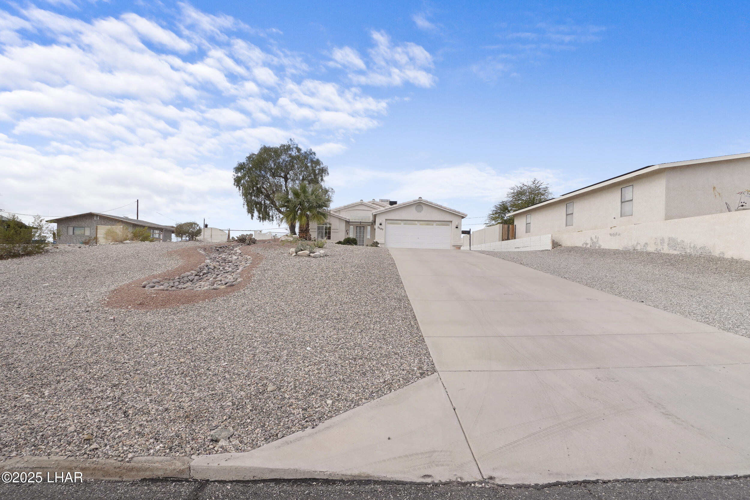 2545 Tradewind Dr