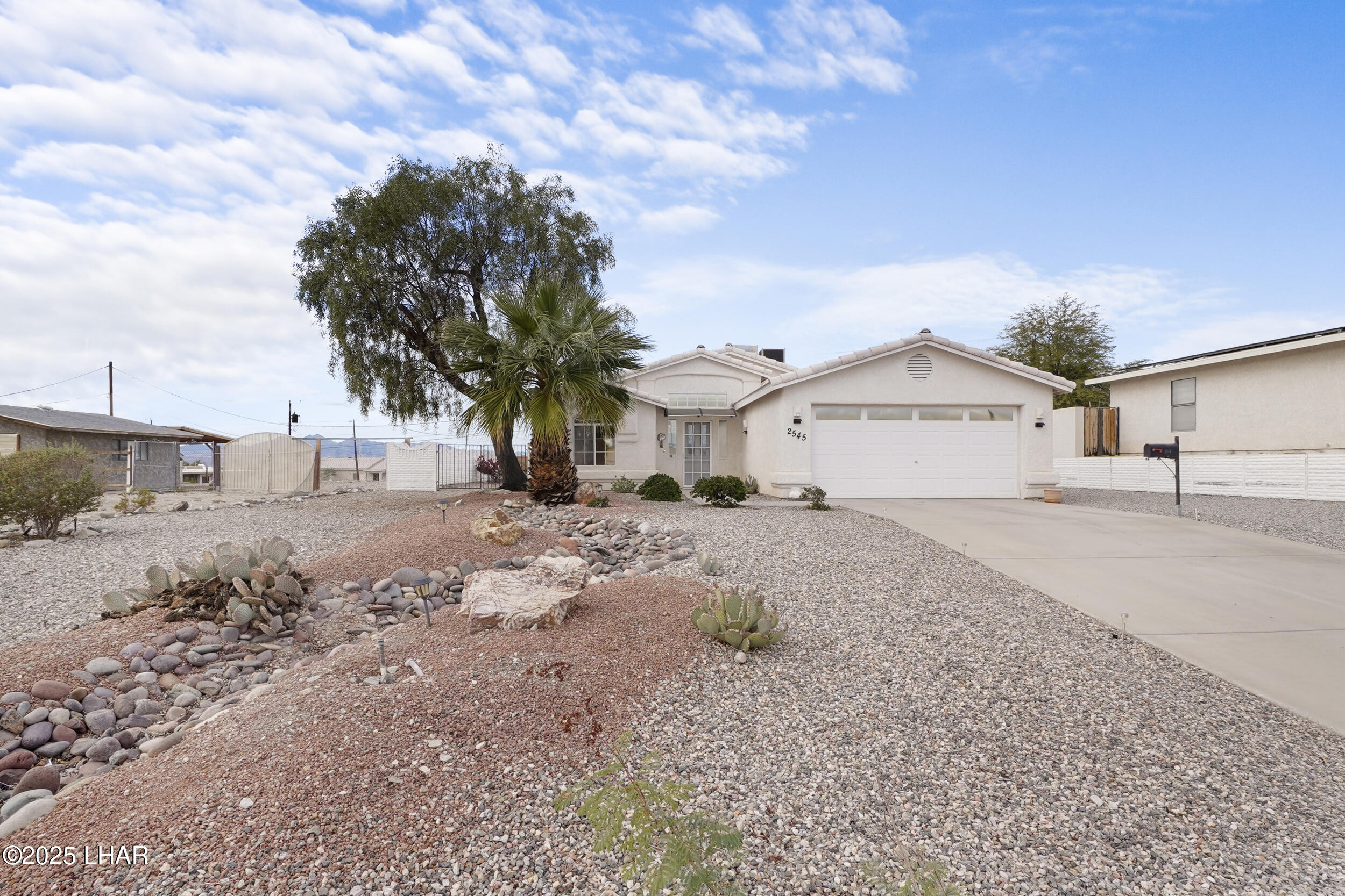 2545 Tradewind Dr