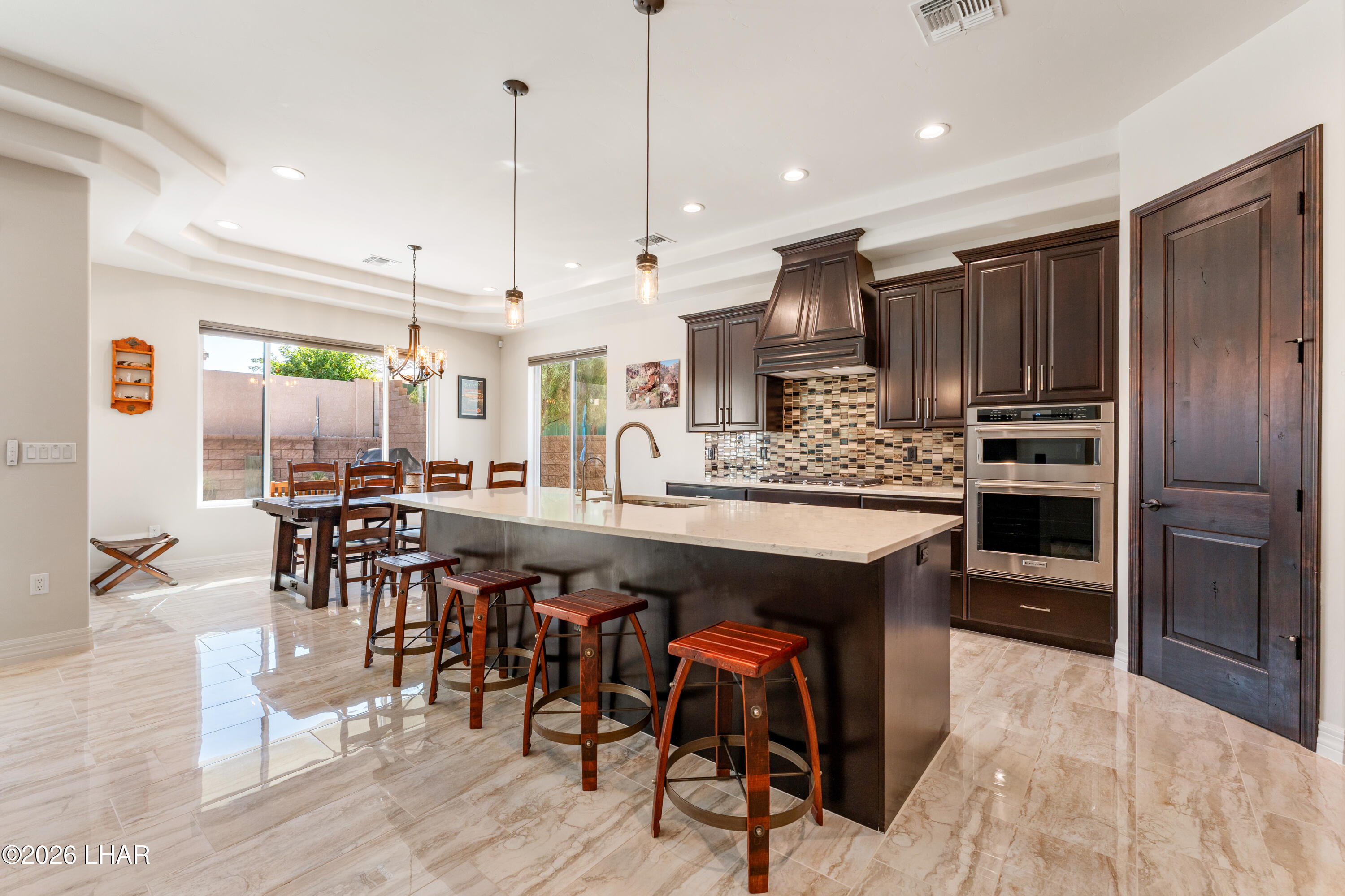 2810 Edgewood Dr