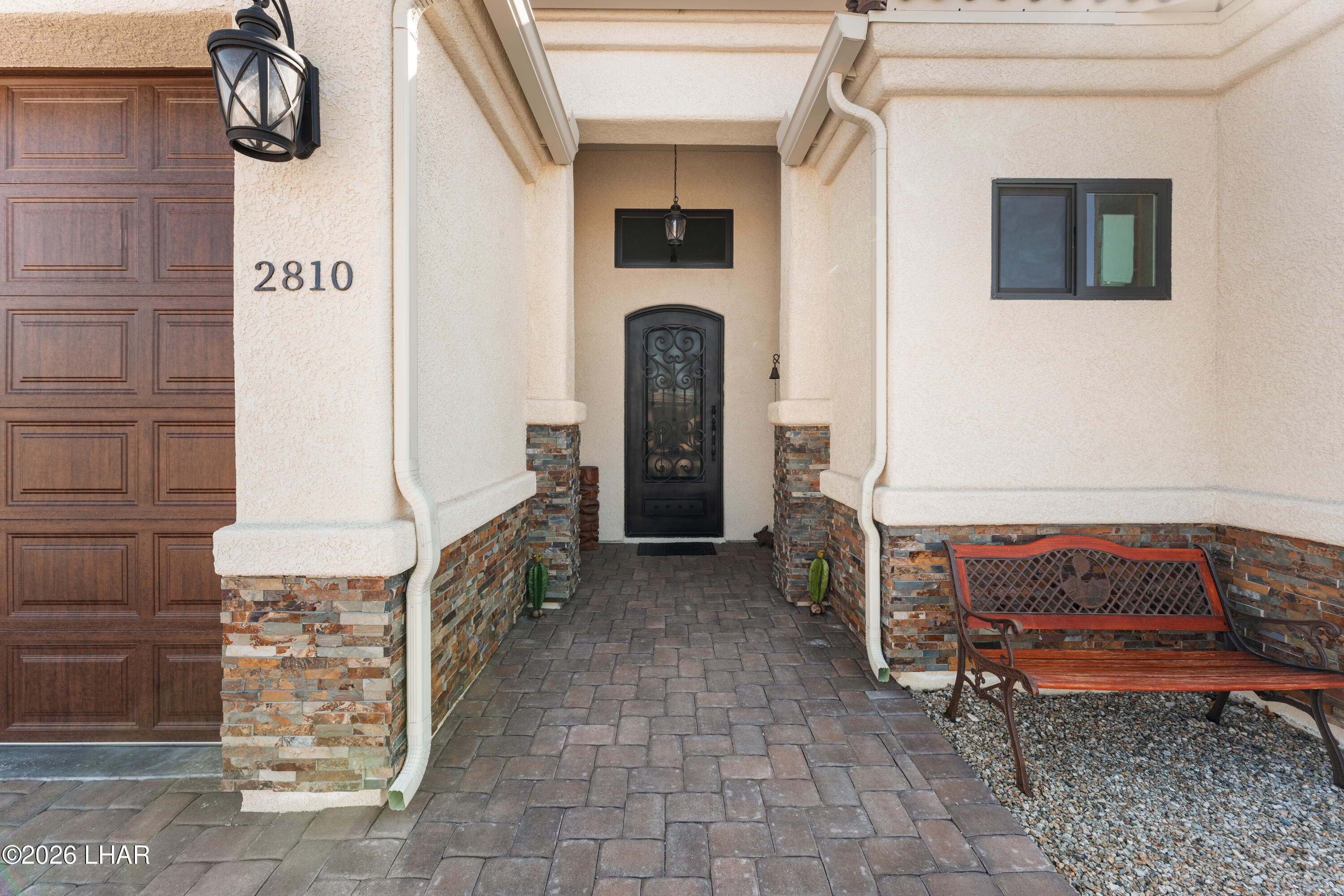 2810 Edgewood Dr