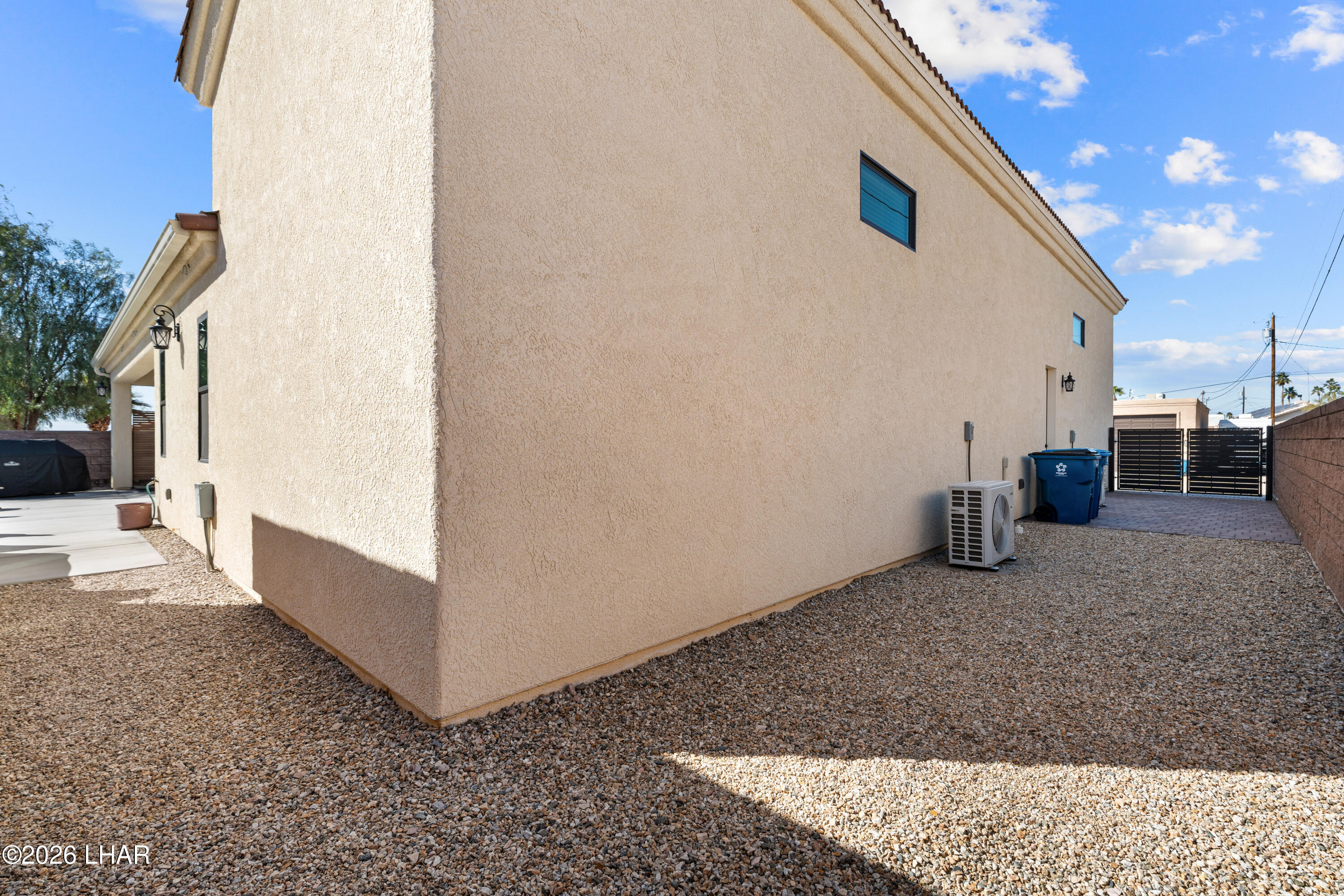 2810 Edgewood Dr