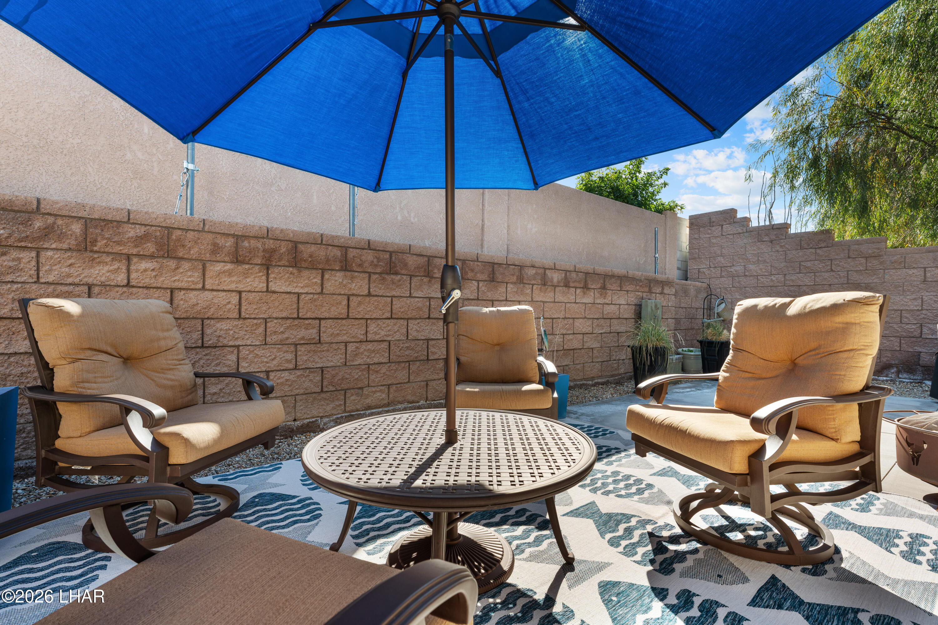 2810 Edgewood Dr