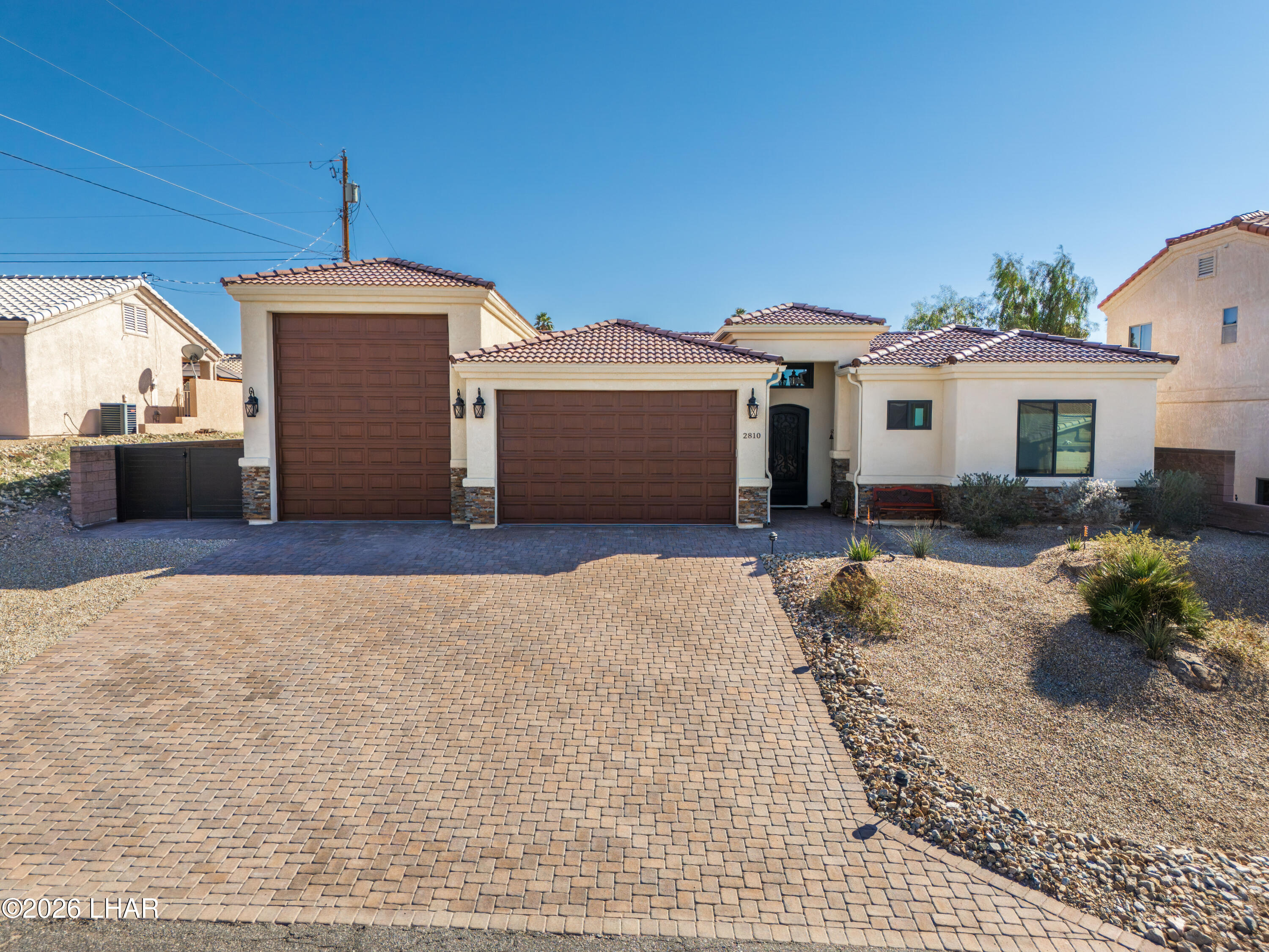 2810 Edgewood Dr