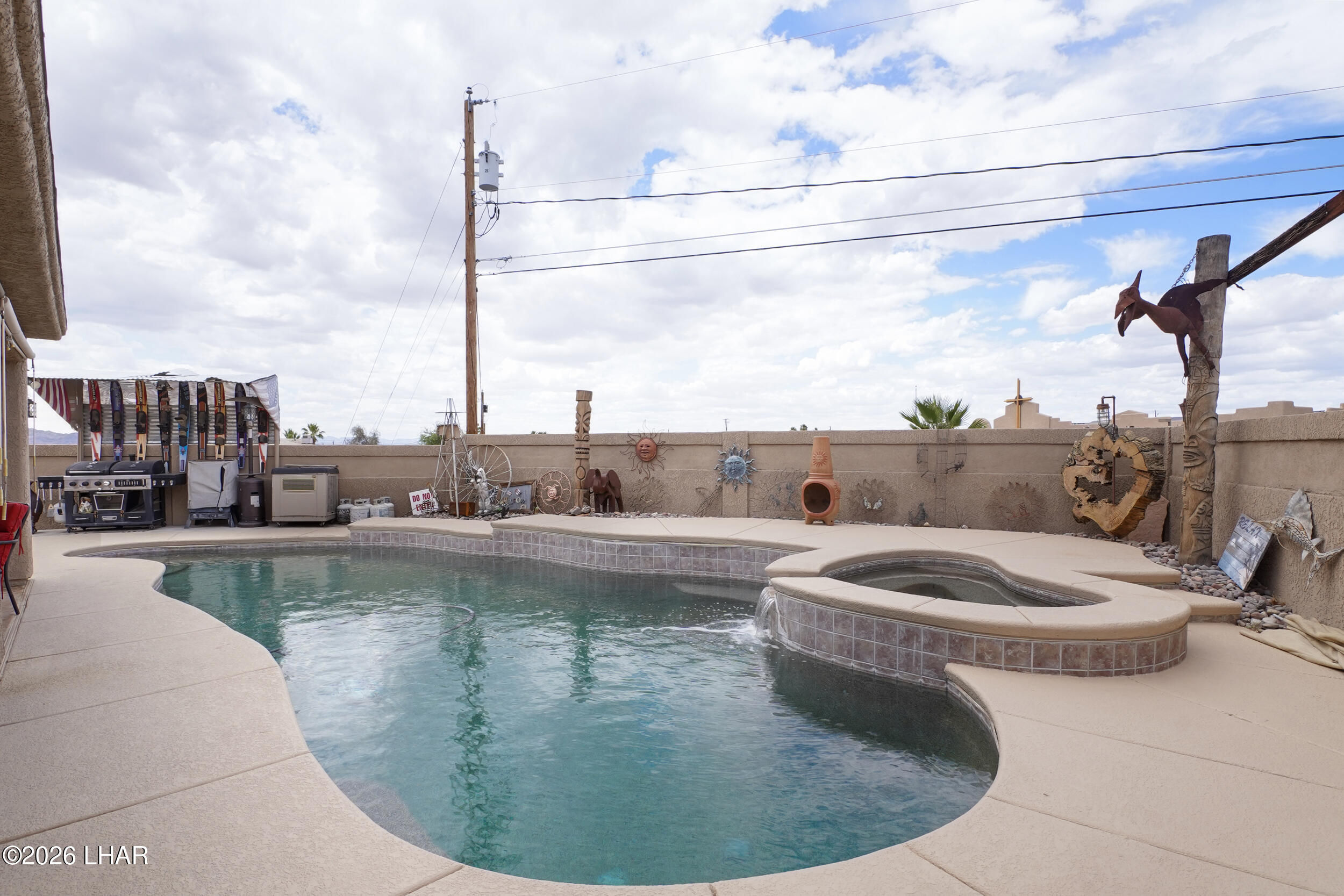 2811 Inca Dr