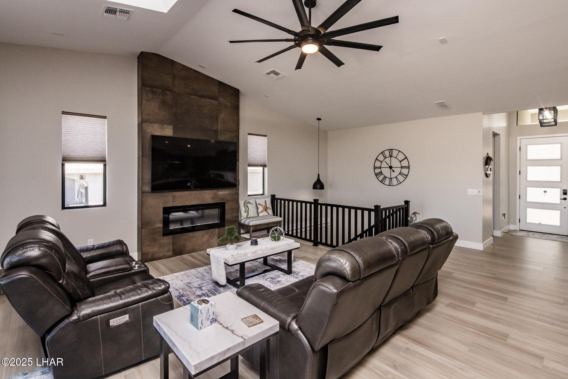 3621 Yazoo Dr