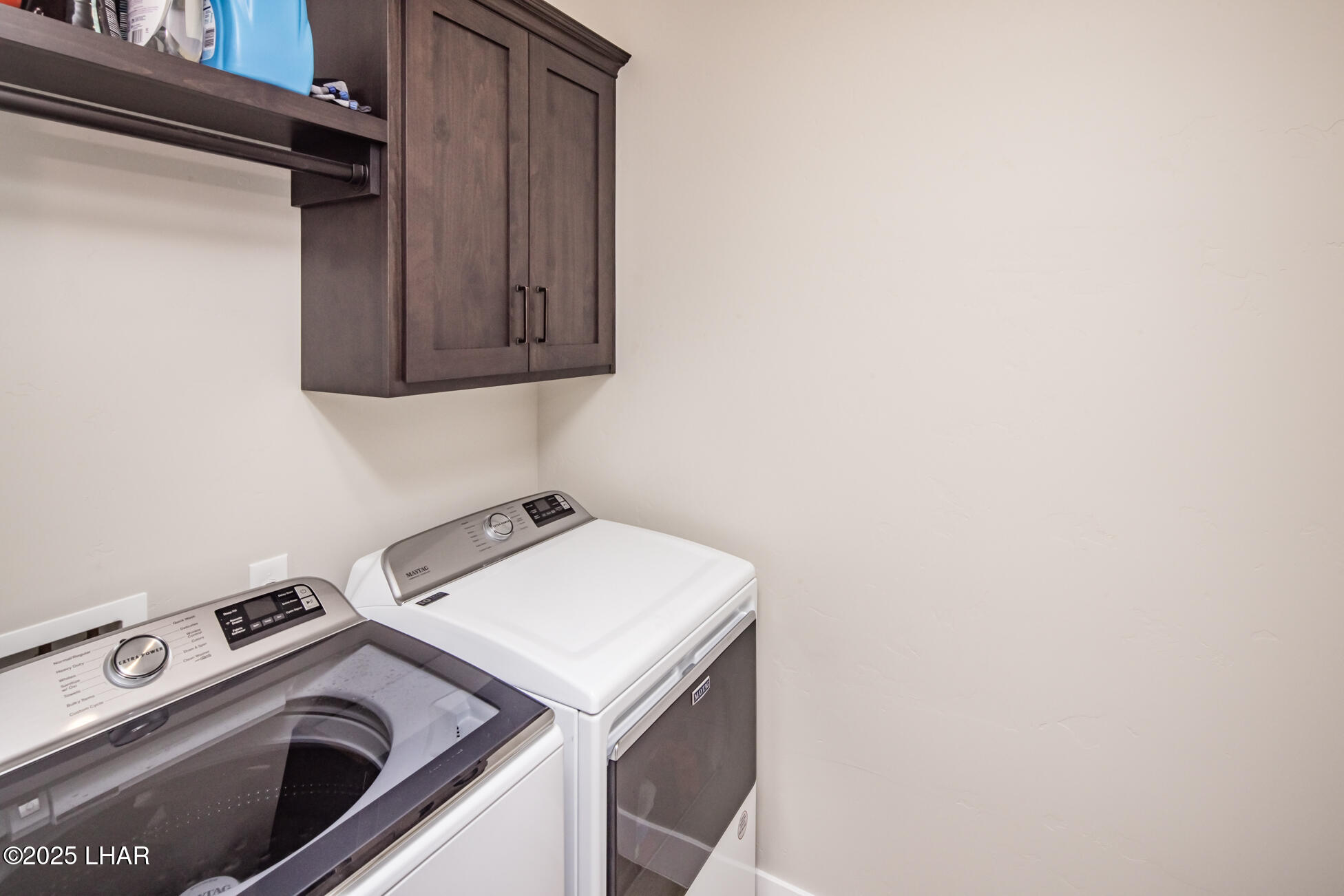 3621 Yazoo Dr