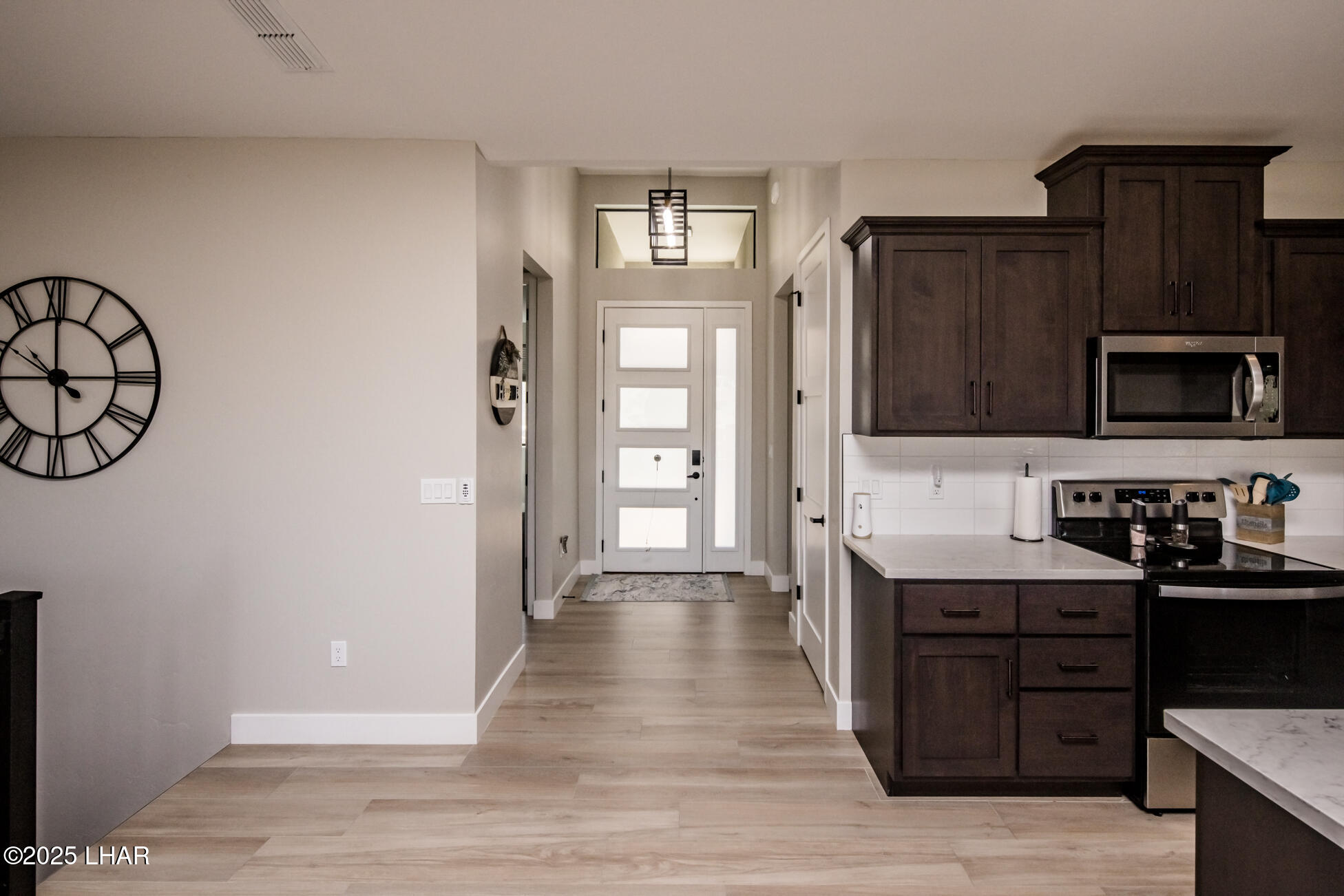 3621 Yazoo Dr