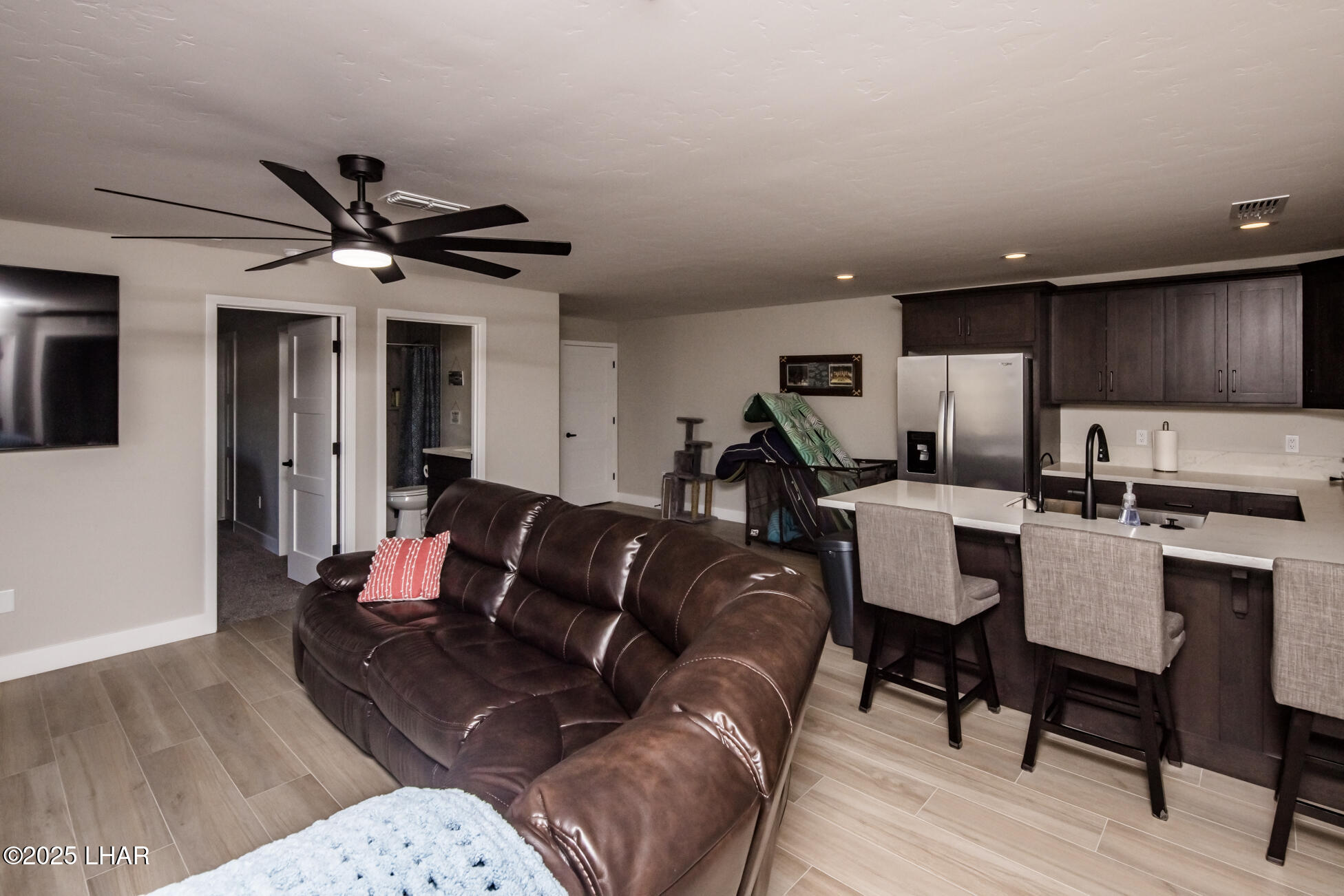 3621 Yazoo Dr