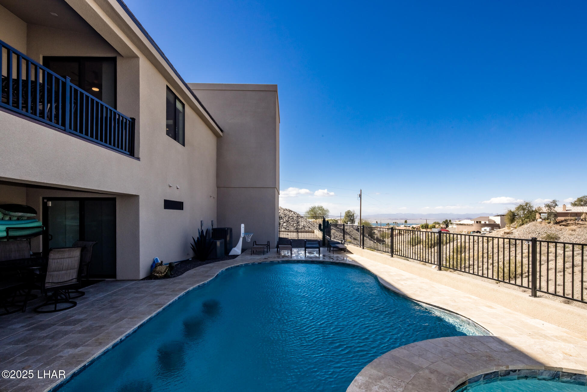 3621 Yazoo Dr