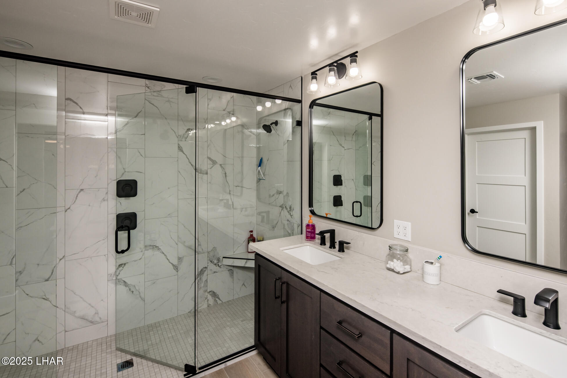 3621 Yazoo Dr