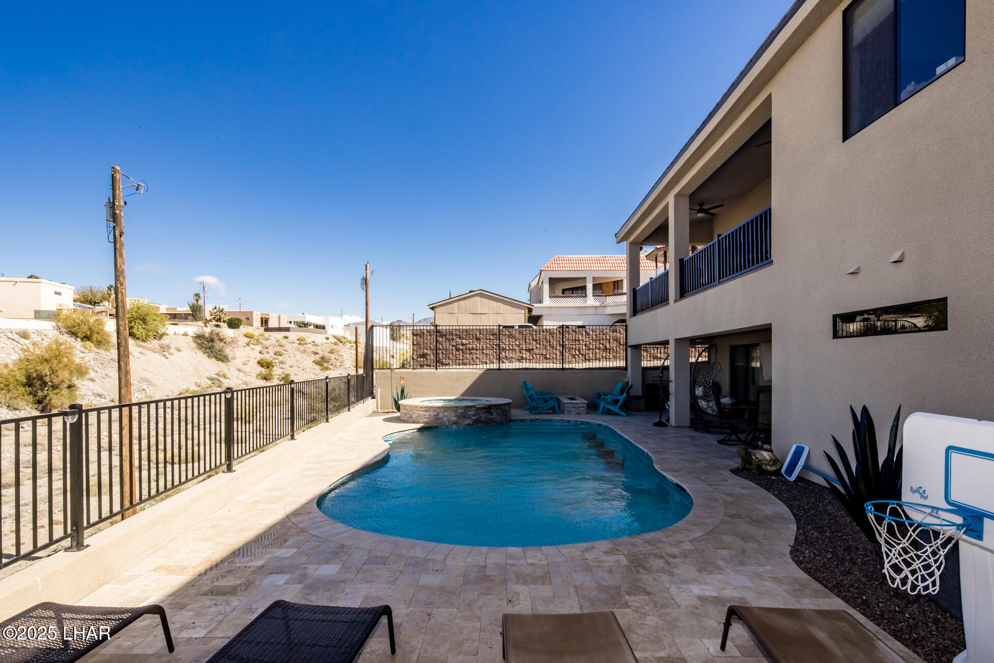 3621 Yazoo Dr